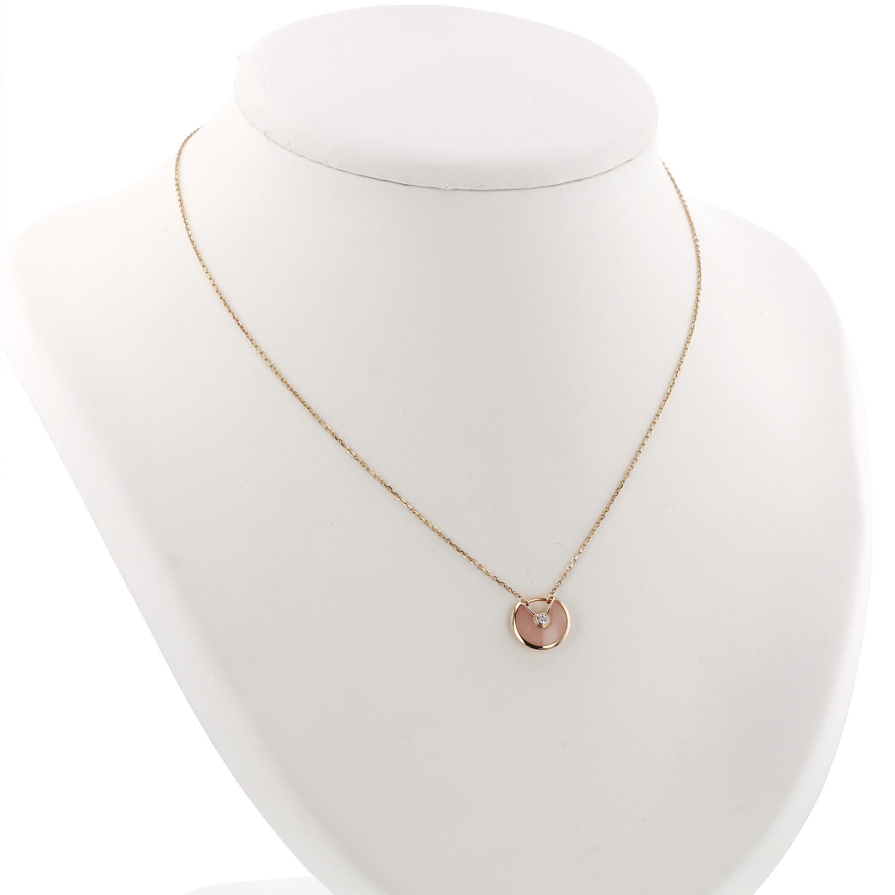 Collar Cartier Amulette XS de oro rosa, diamante y ópalo