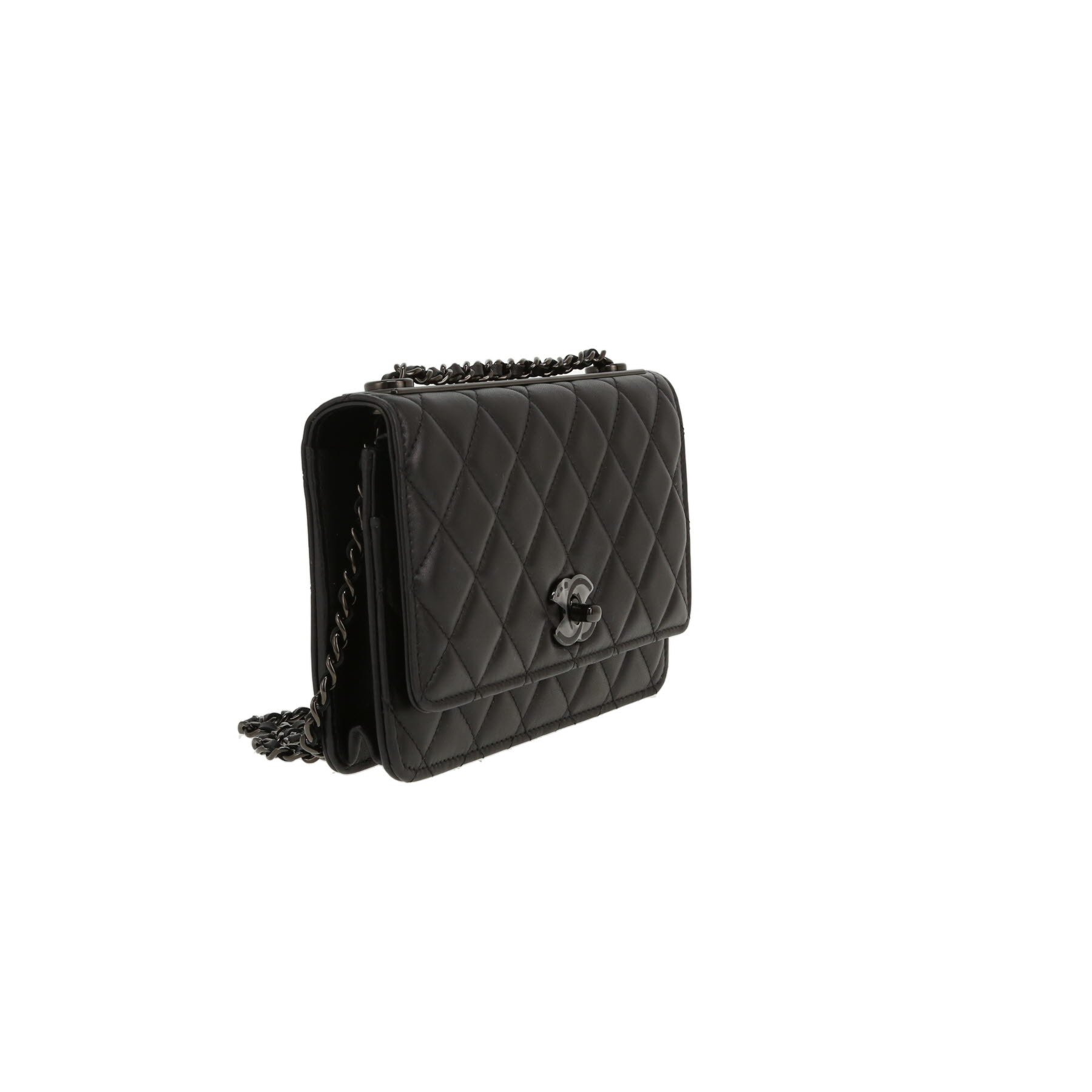 Chanel  Wallet on Chain shoulder bag  in black quilted leather