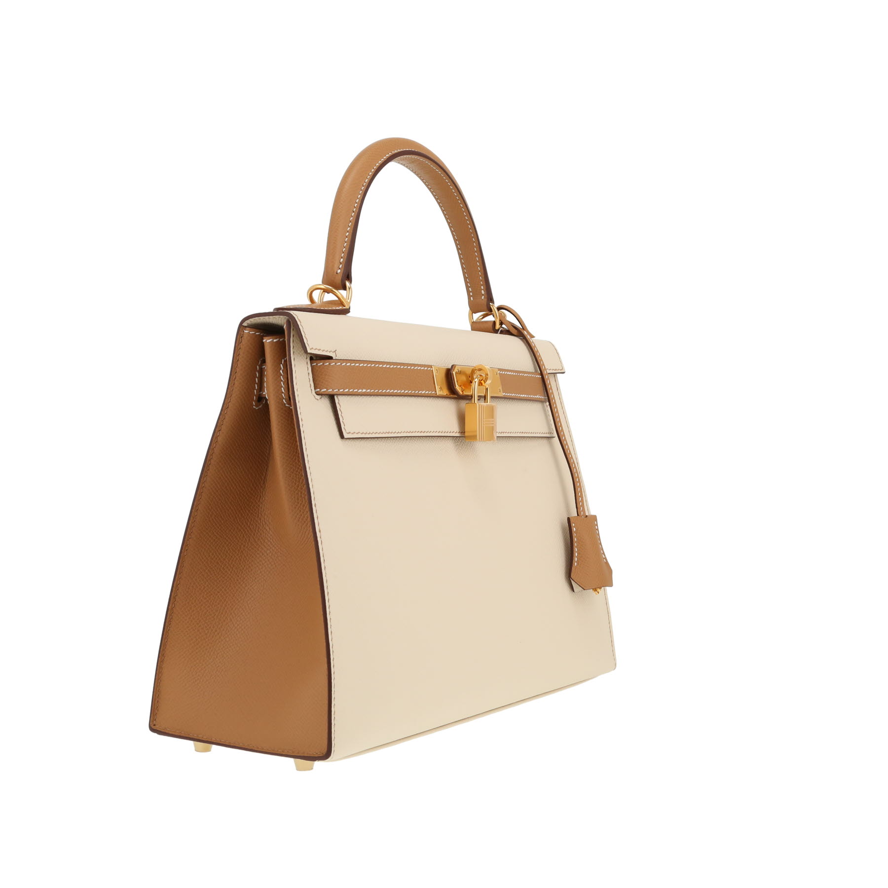 Hermès  Kelly 28 cm handbag  in Craie and gold epsom leather