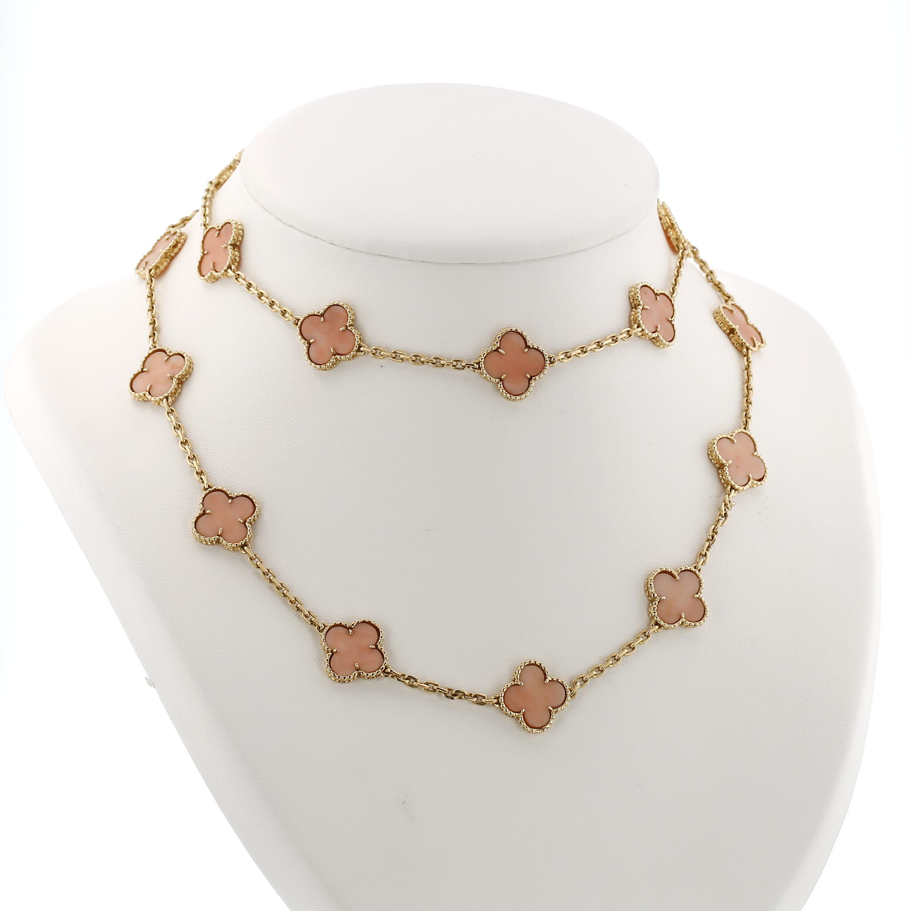 Van Cleef & Arpels Vintage Alhambra long necklace in yellow gold and coral