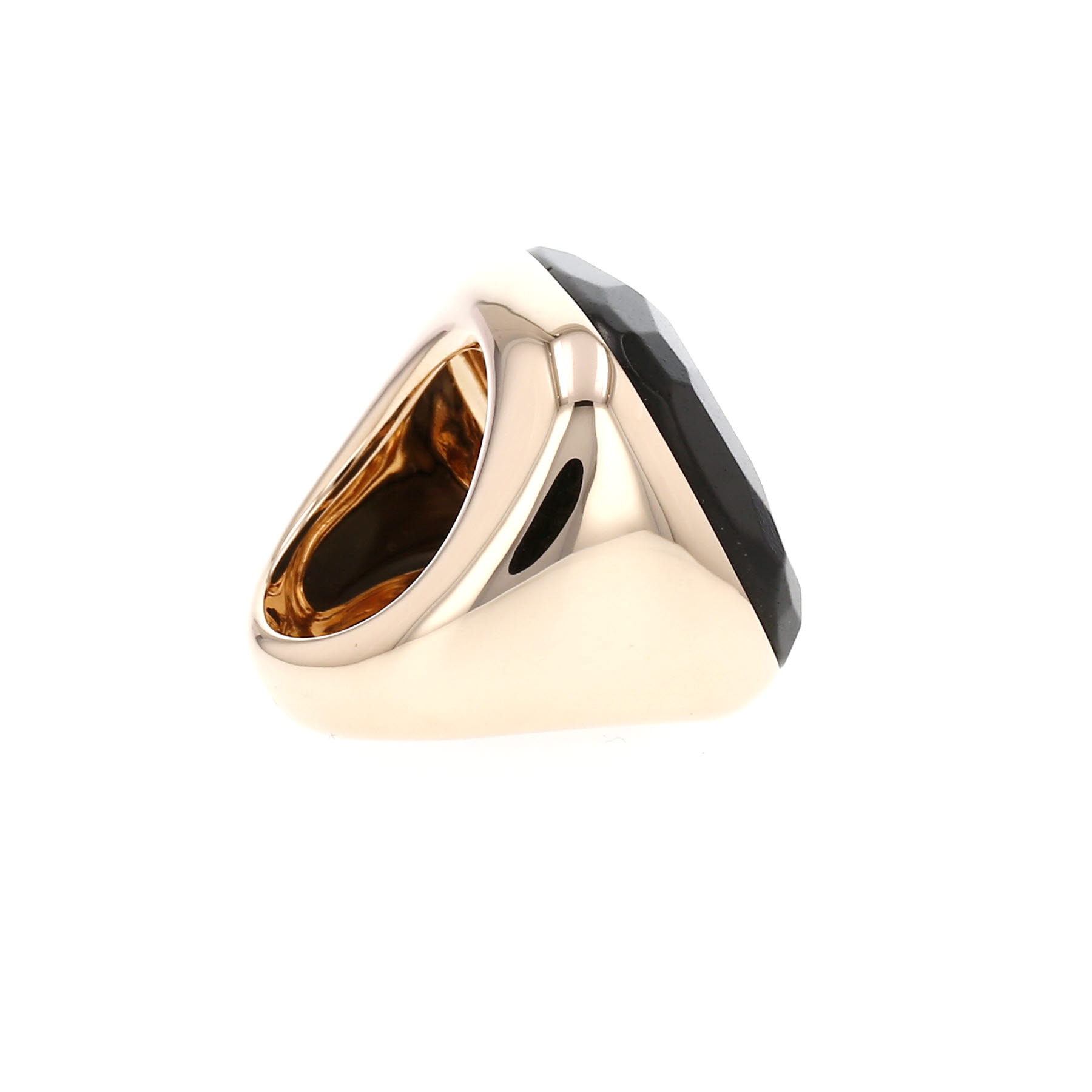 Anello Pomellato Victoria modello grande in oro rosa e jais