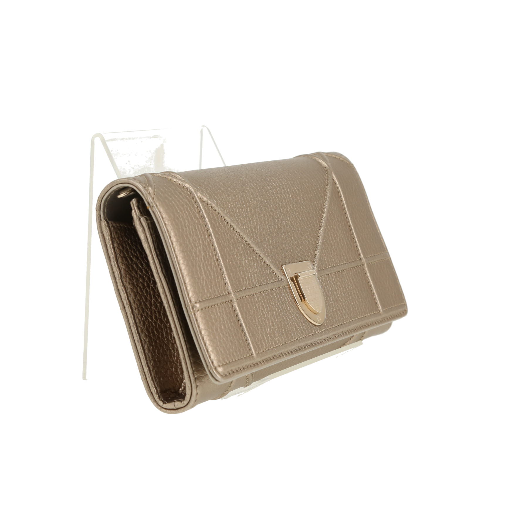 Borsa a tracolla Dior  Diorama Wallet on Chain in pelle martellata dorata