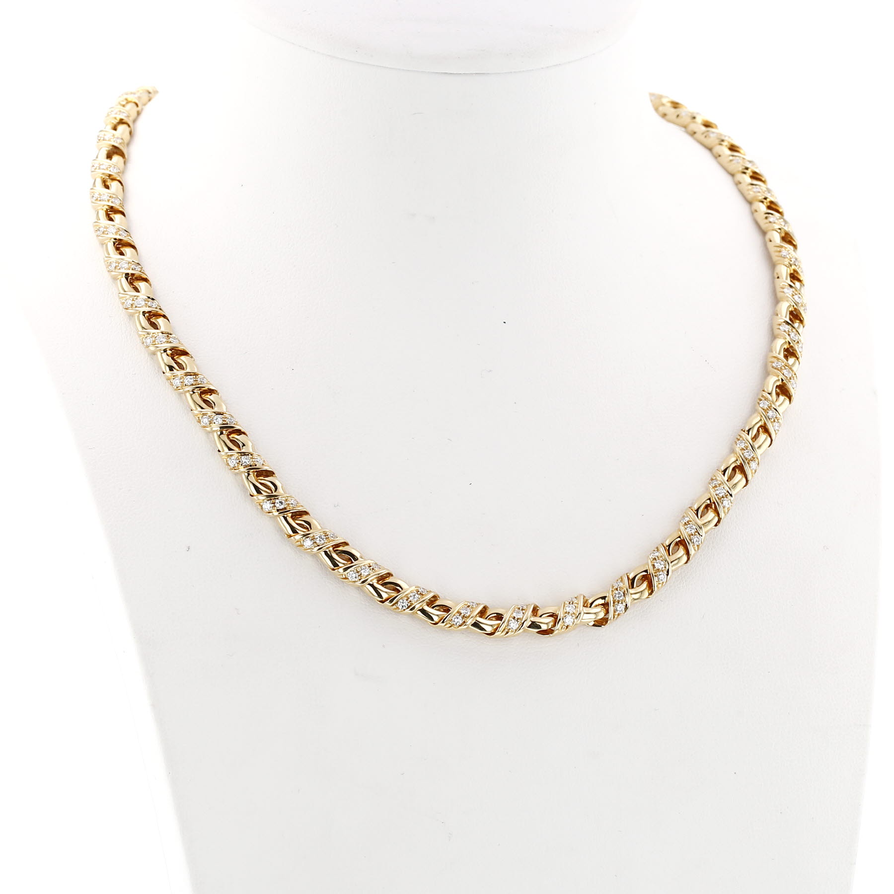 Collar Chaumet  de oro amarillo y diamantes