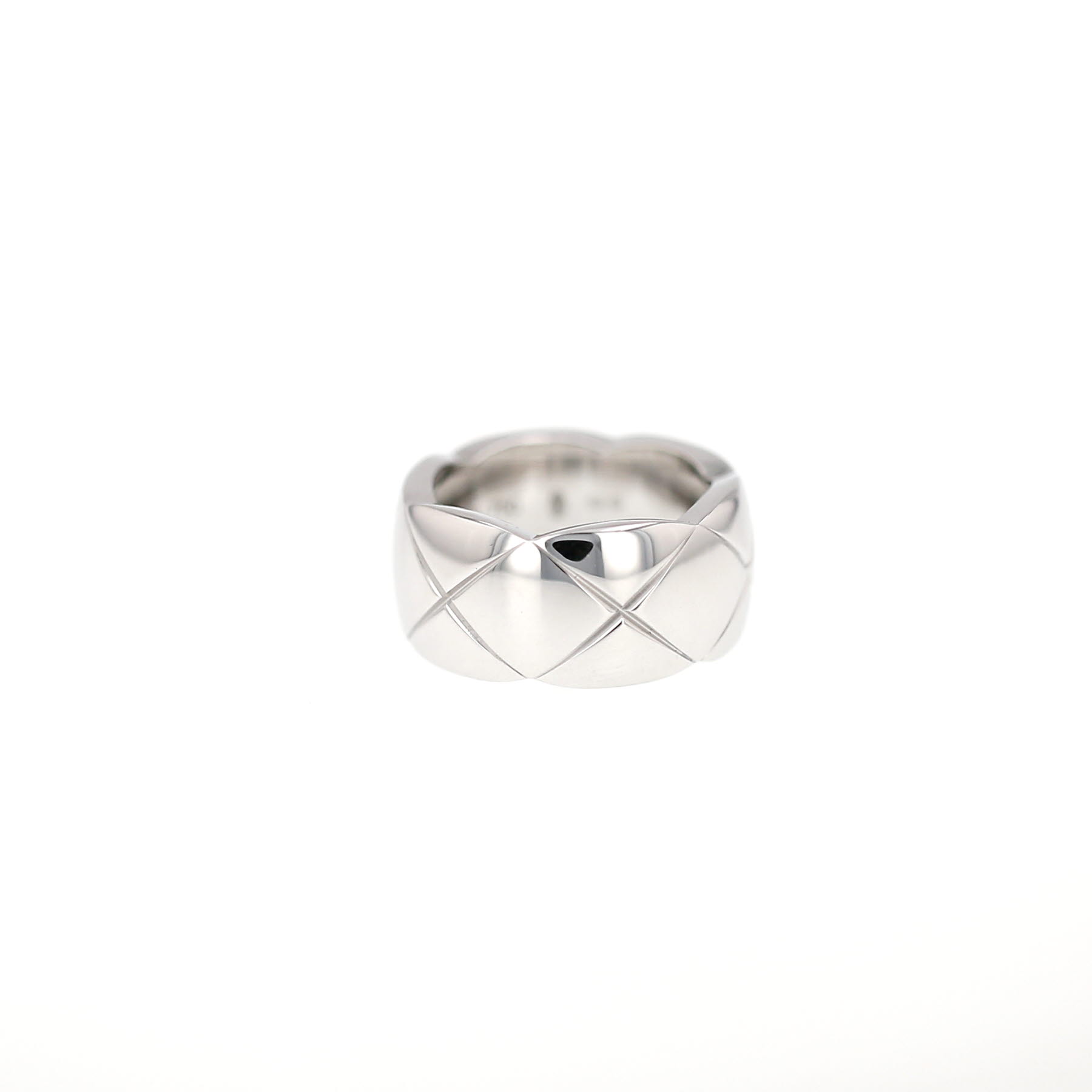 Chanel Coco Crush large model ring in white gold