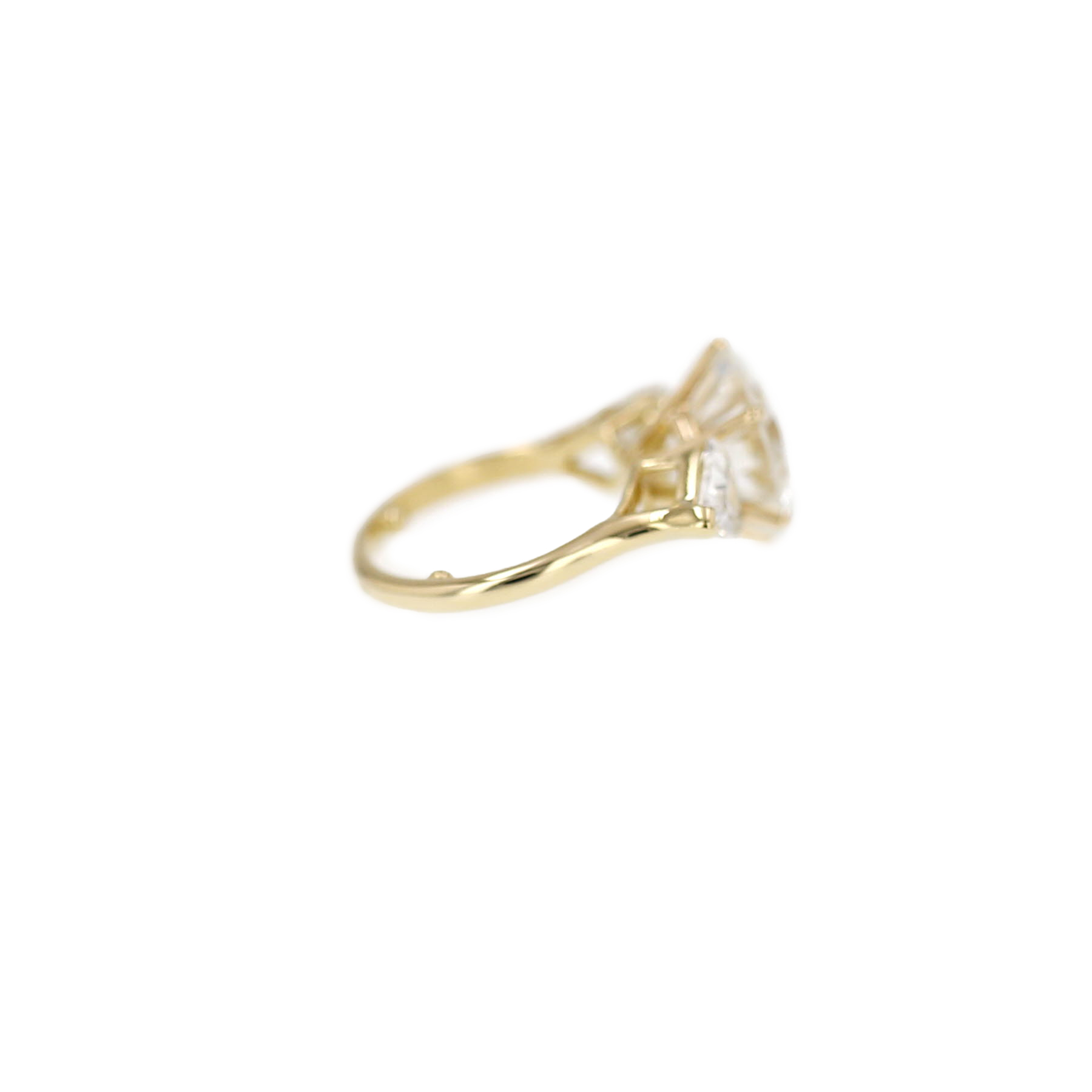 Bague Vintage  en or jaune et diamants