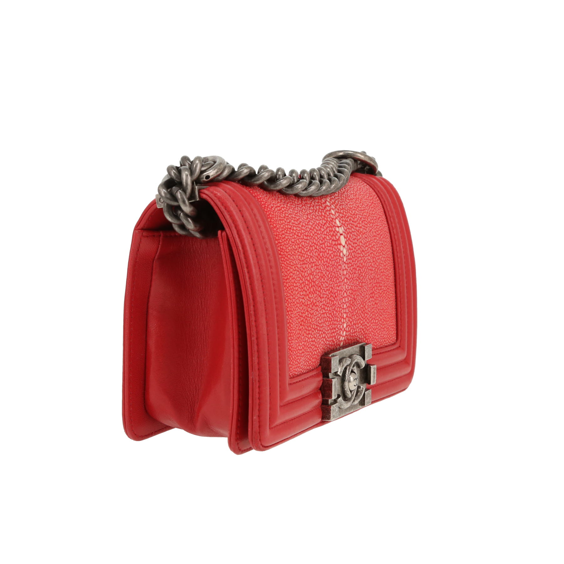 Sac bandoulière Chanel  Mini Boy en galuchat rouge et cuir rouge