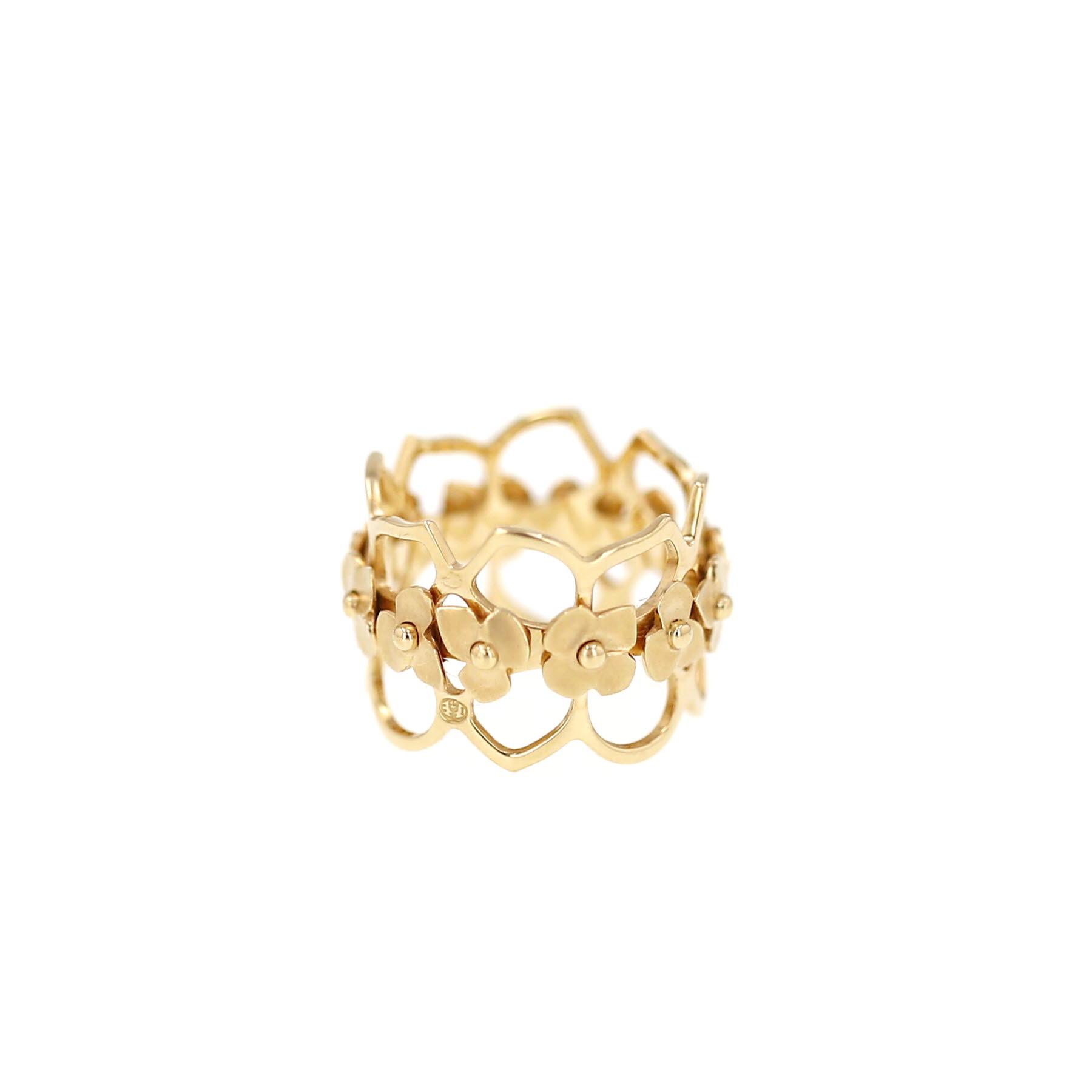 Chaumet Hortensia ring in yellow gold