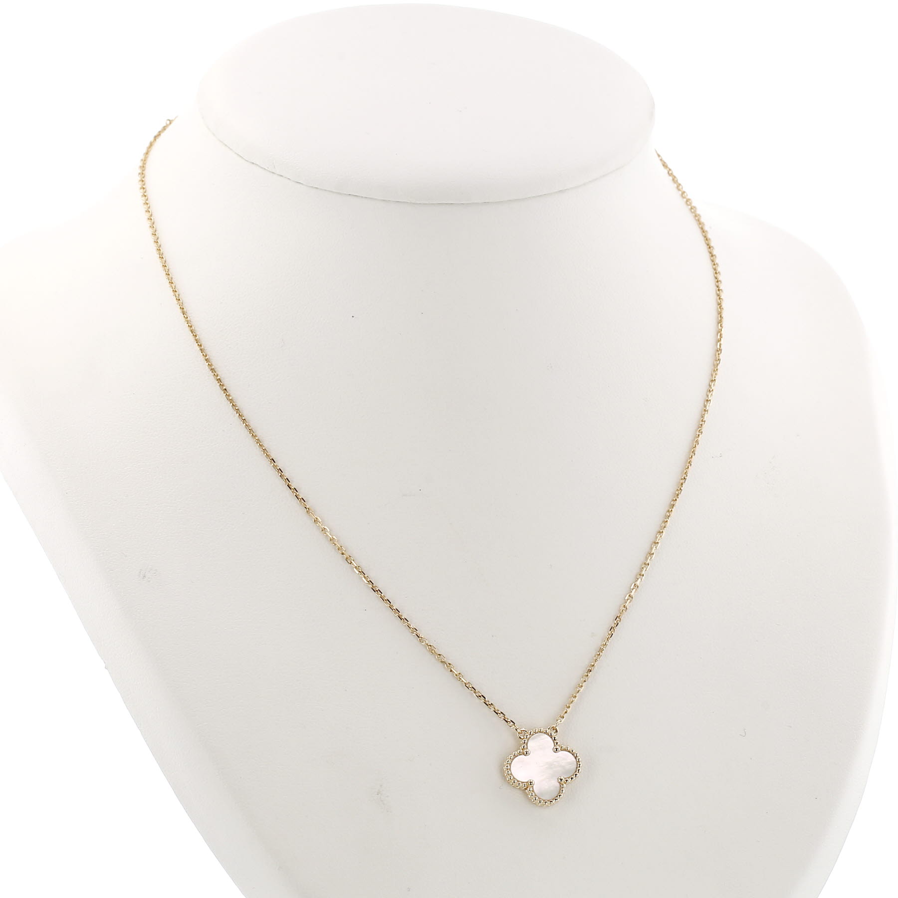 Collana Van Cleef 
Arpels Vintage Alhambra in oro giallo e madreperla