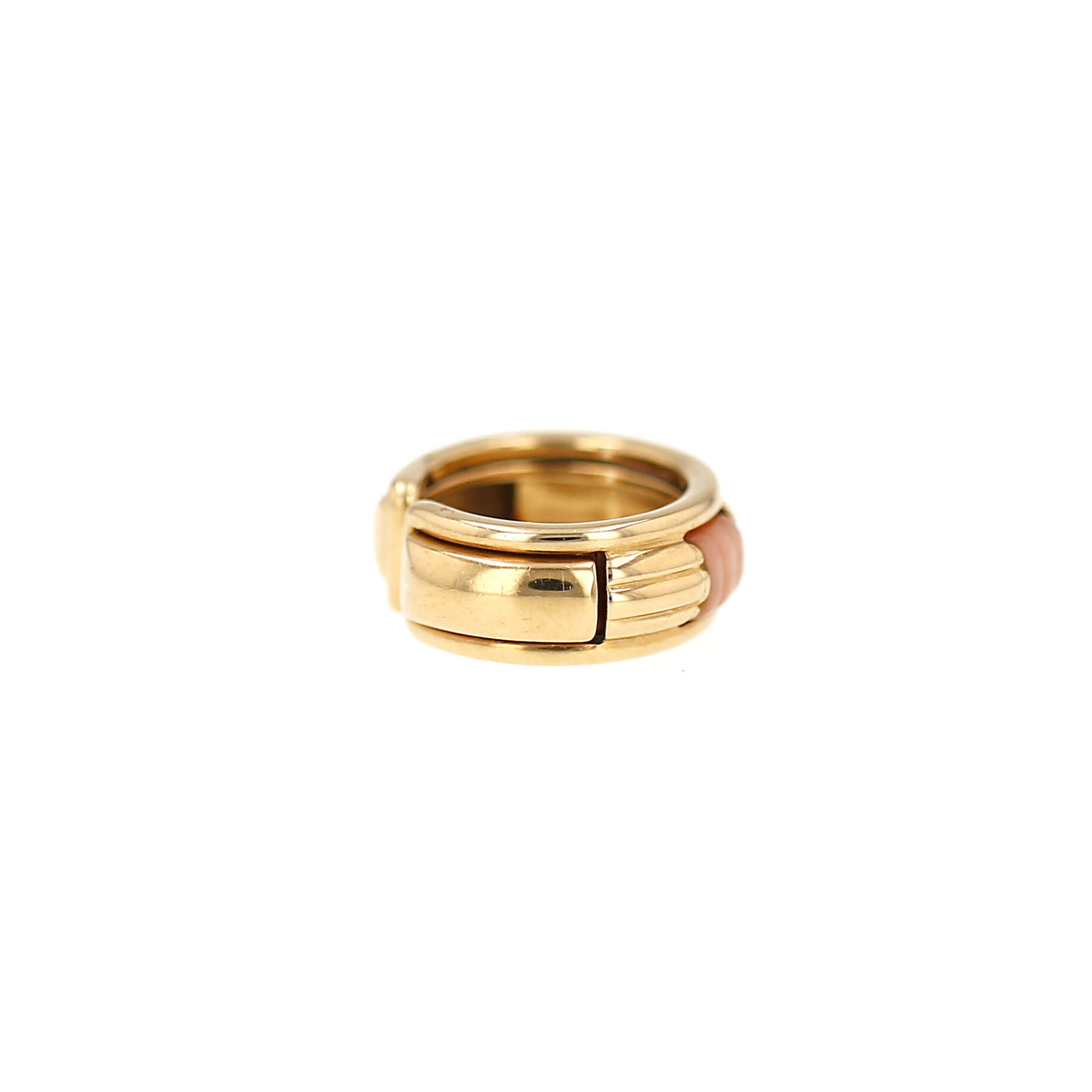 Boucheron Pluriel  1980's ring in yellow gold and coral