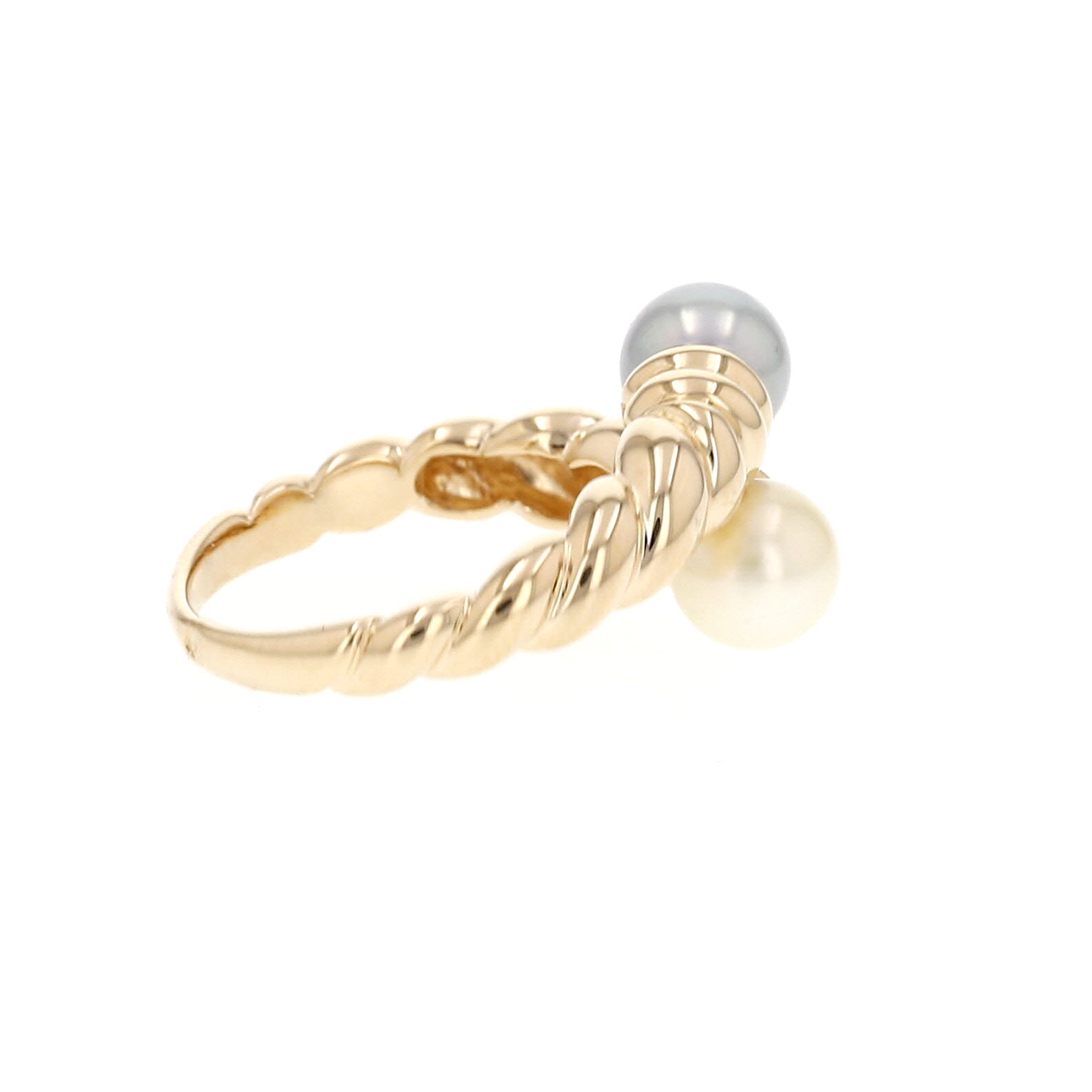 Bague Tasaki  en or jaune et perles de culture