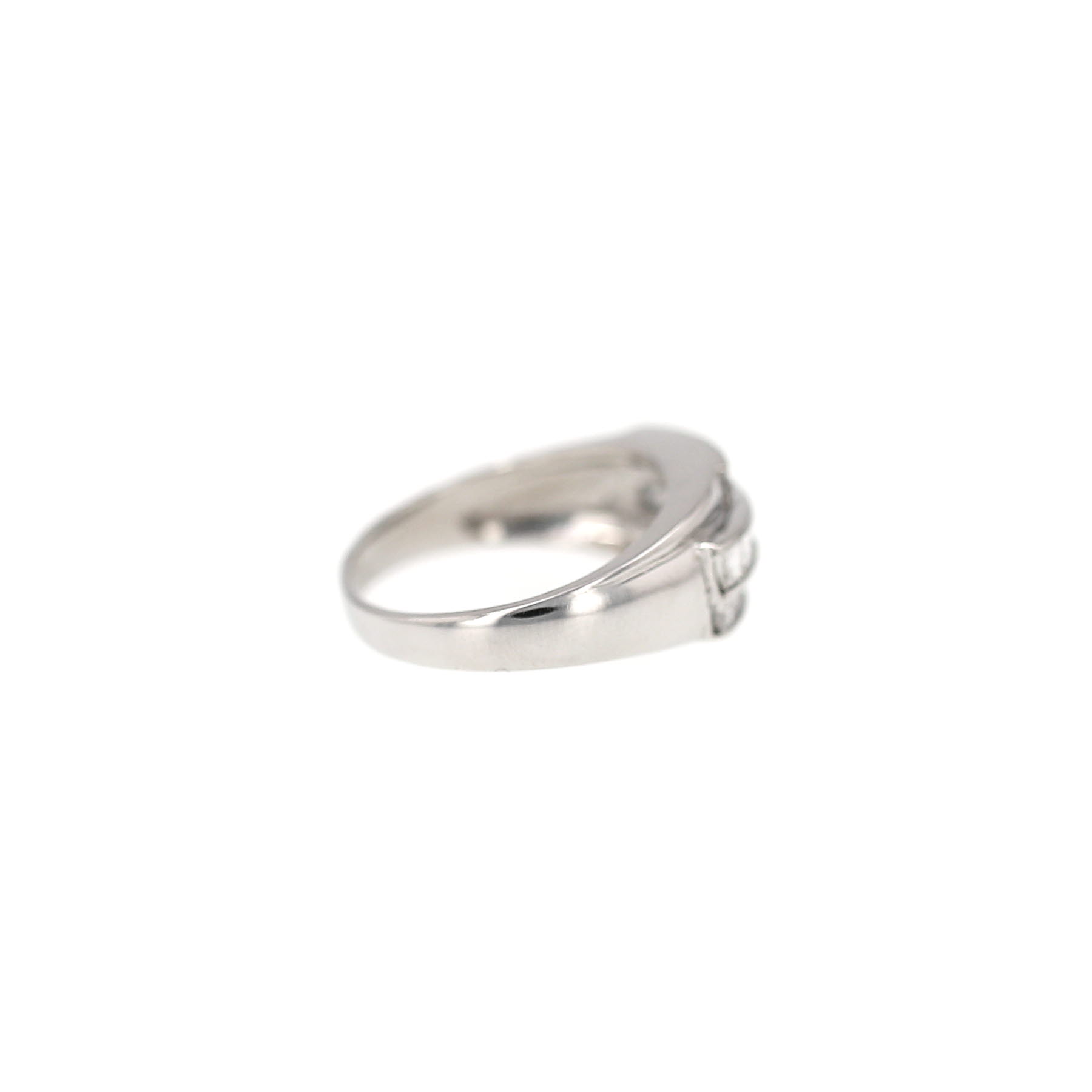 Bague Vintage  en or blanc et diamants