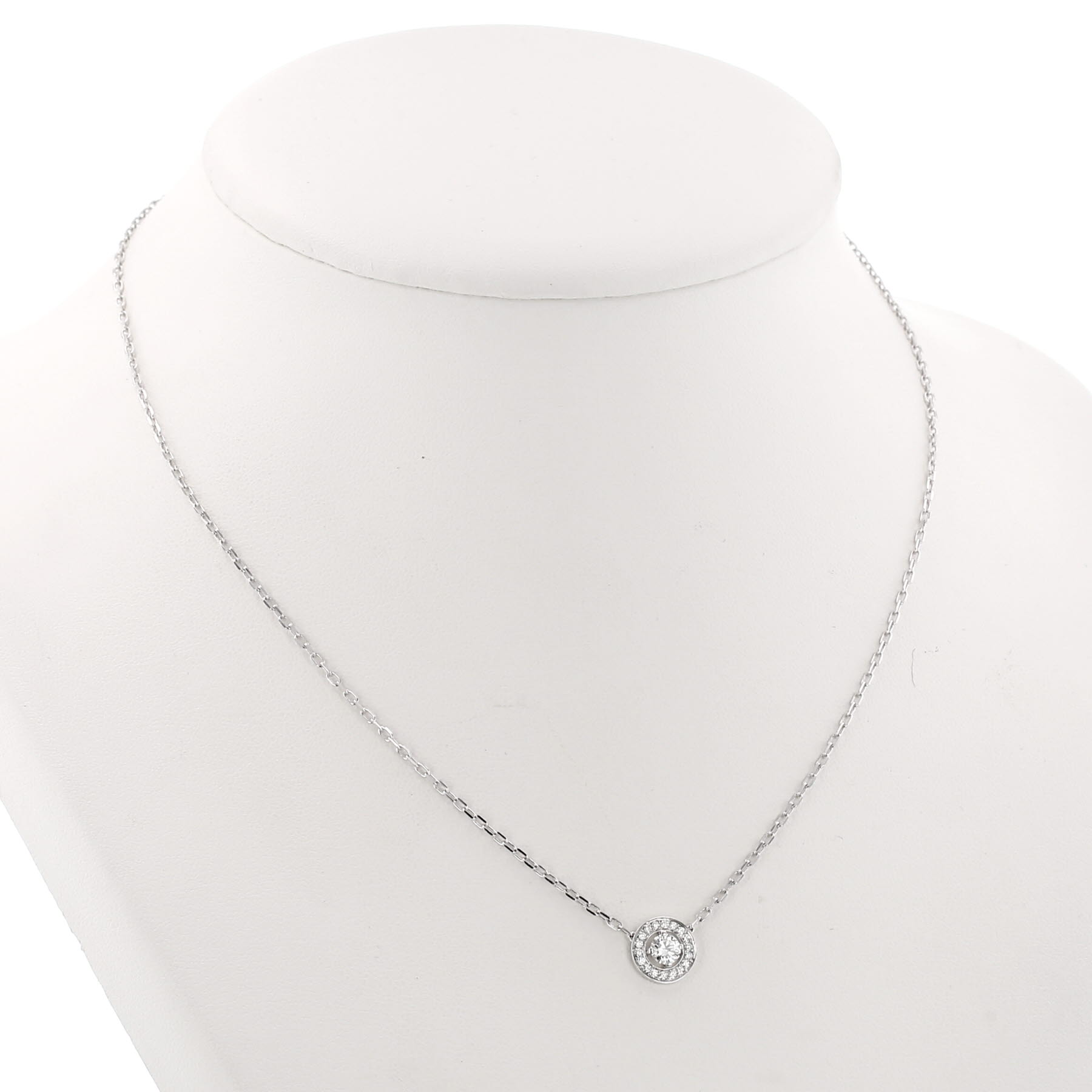 Boucheron Ava necklace in white gold and diamonds