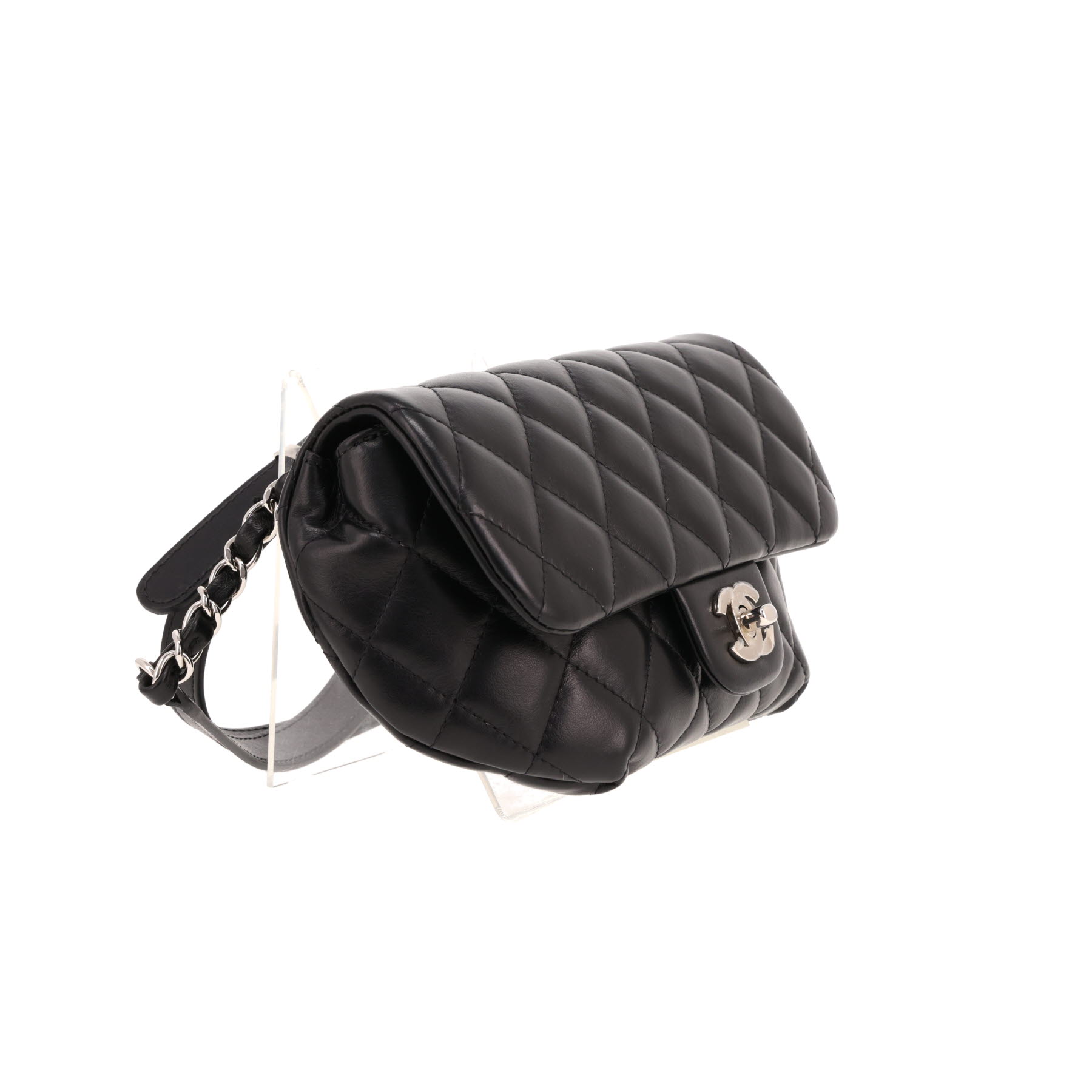 Bolsito-cinturón Chanel  Pochette ceinture en cuero acolchado negro