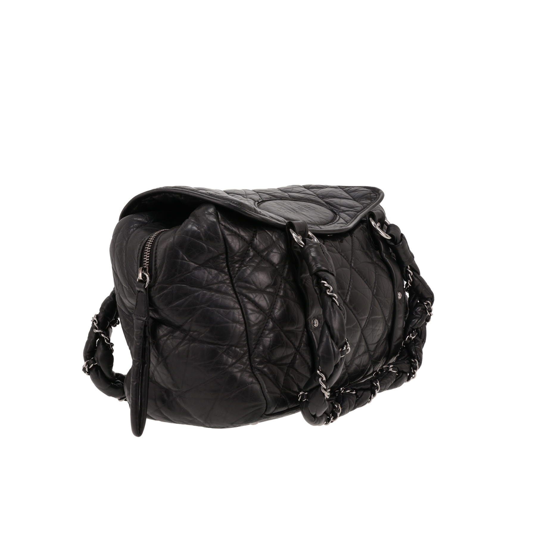 Chanel   handbag  in black quilted leather