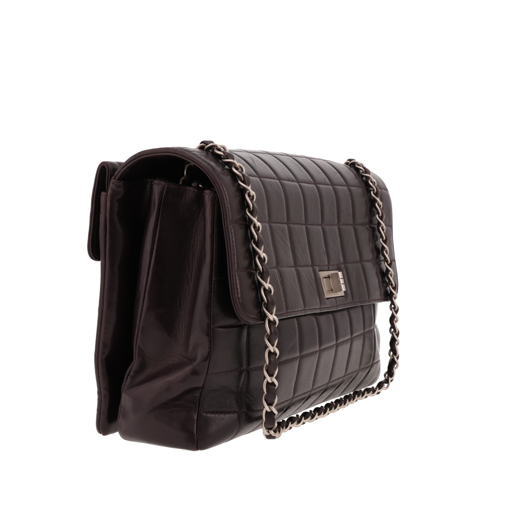 Sac bandoulière Chanel  2.55 en cuir matelassé aubergine