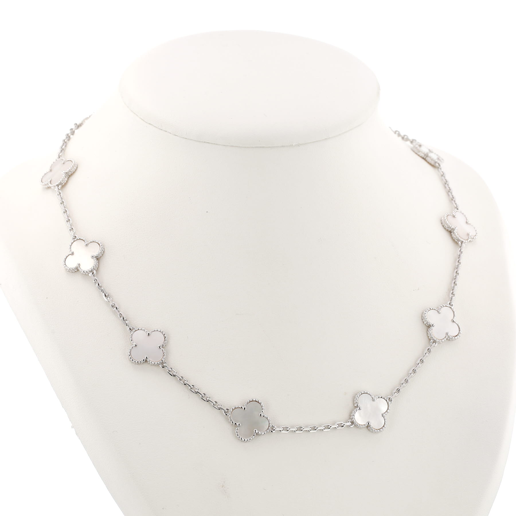 Collar Van Cleef & Arpels Vintage Alhambra de oro blanco y nácar