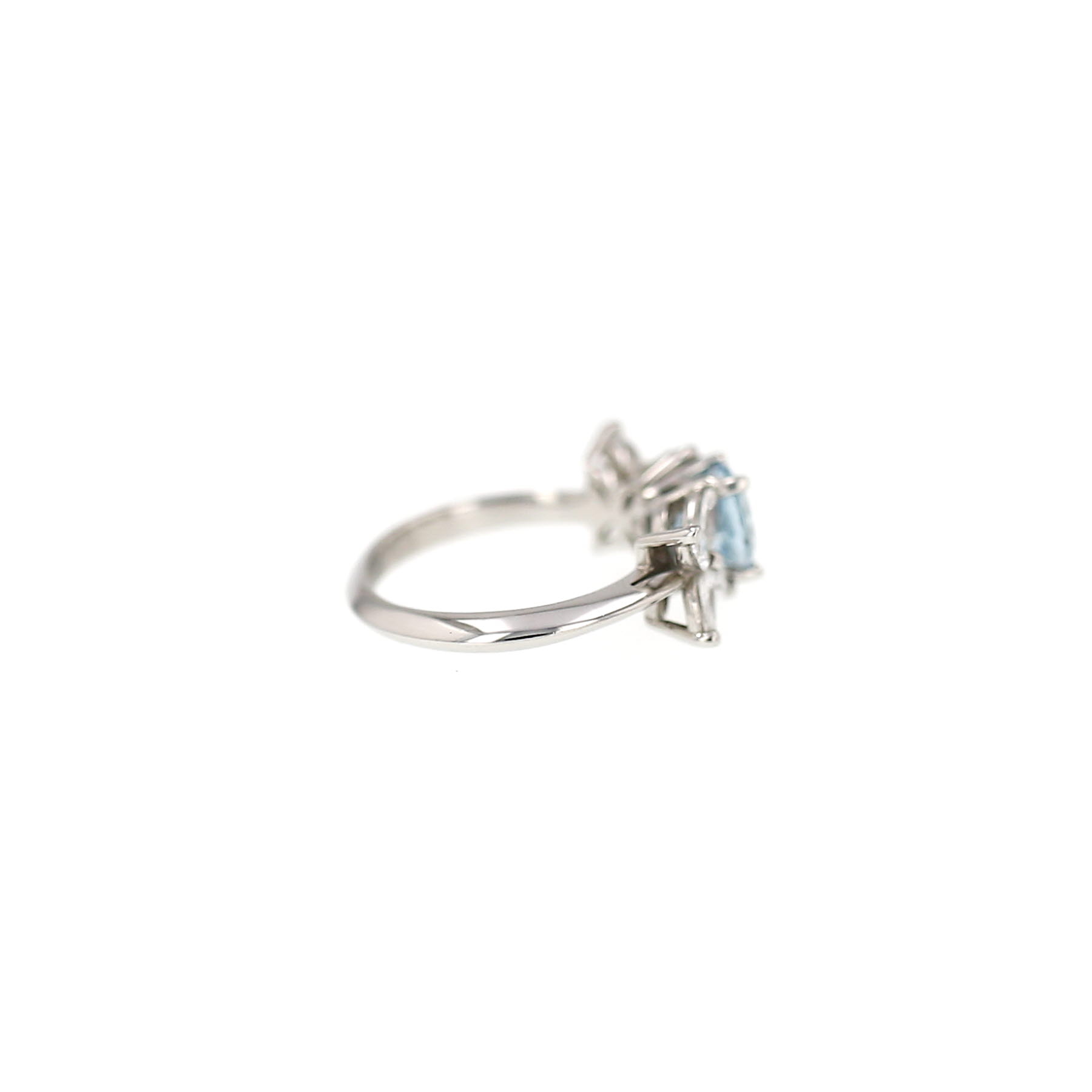 Bague Tiffany & Co Victoria en platine, diamants et aigue-marine