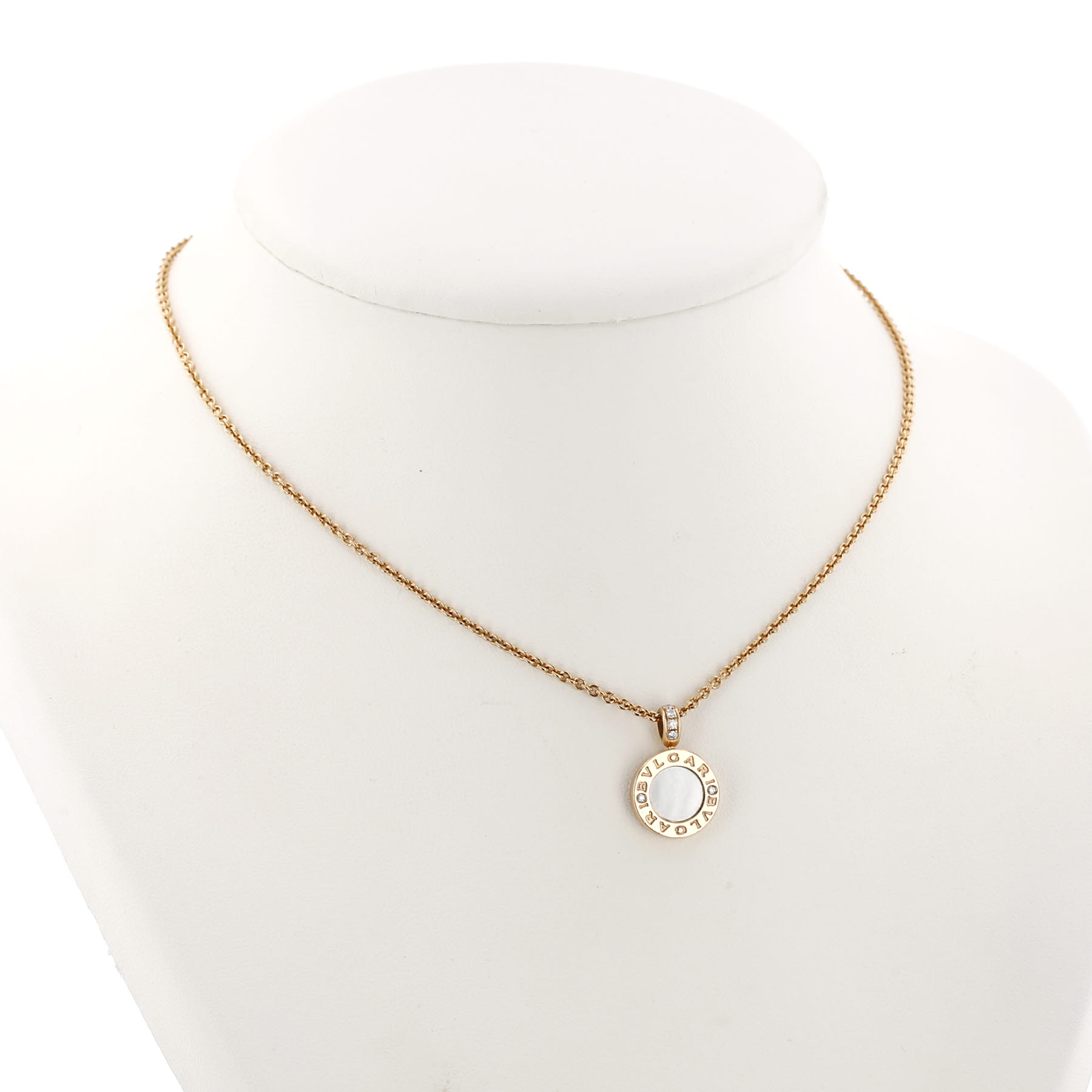 Twisted Bulgari model Bulgari Bulgari necklace in pink gold, mother of pearl, diamonds and onyx