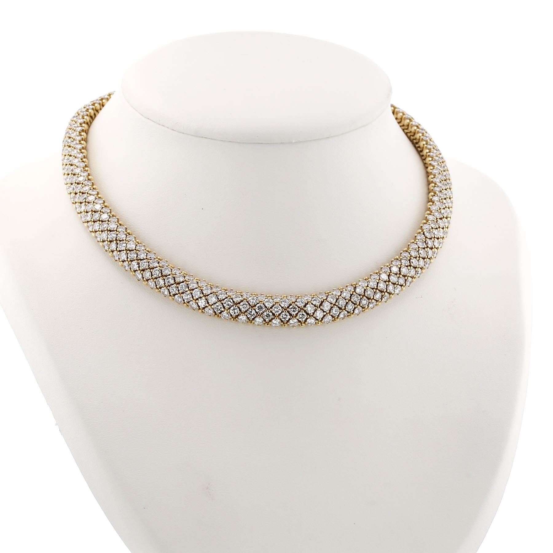 Collier années 1990 Boucheron en or jaune et diamants