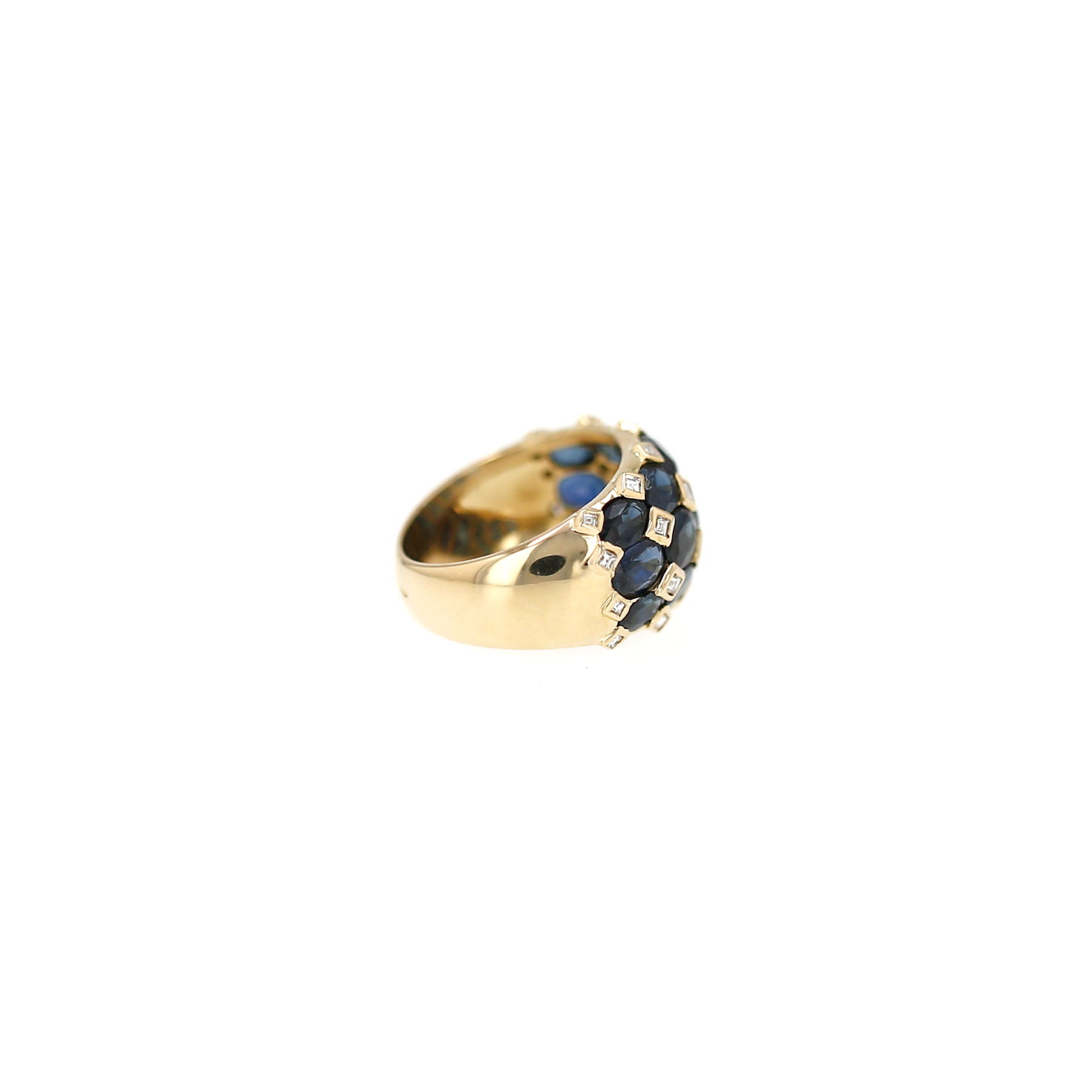Poiray ring in yellow gold, sapphires and diamonds