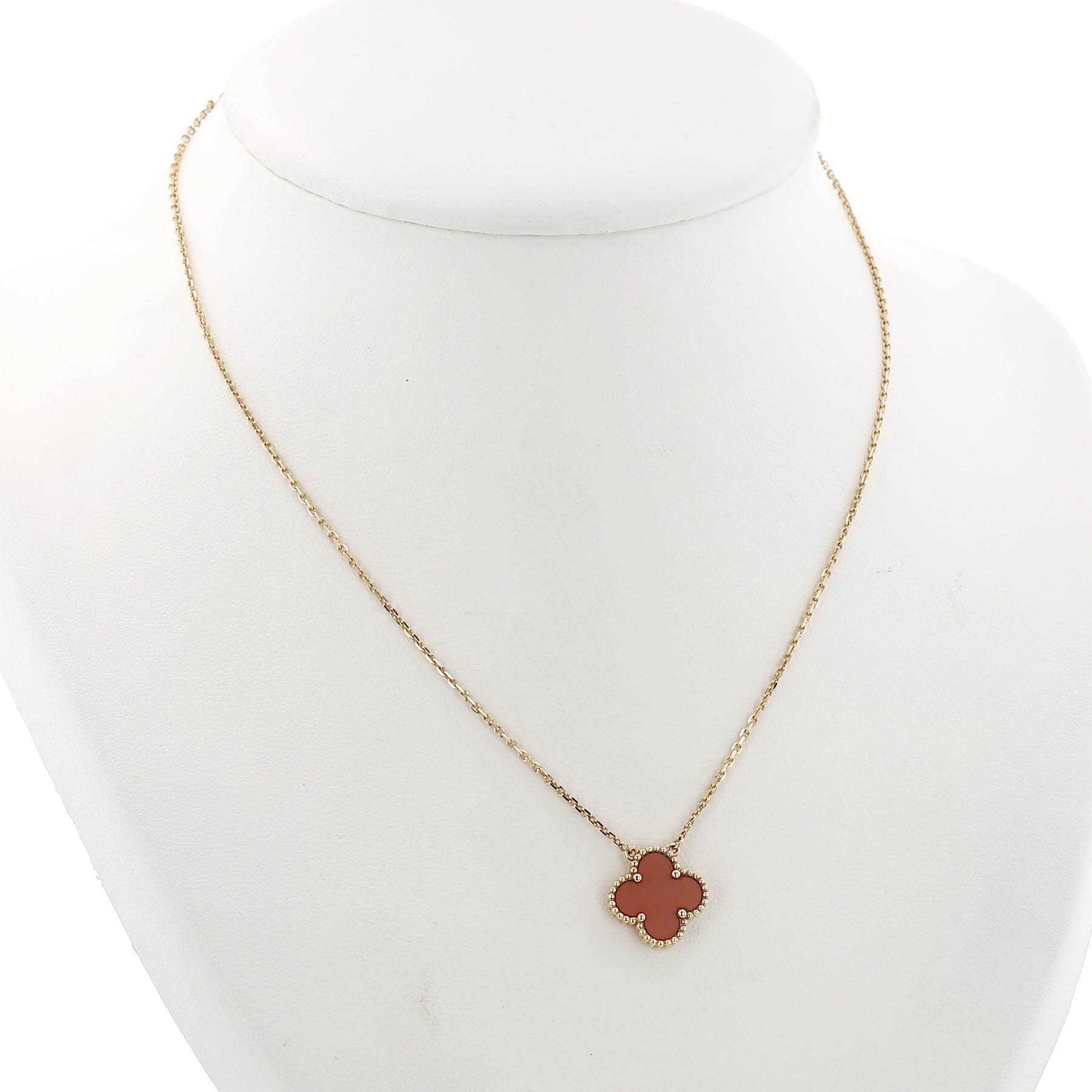 Van Cleef &amp; Arpels Vintage Alhambra necklace in yellow gold and carnelian