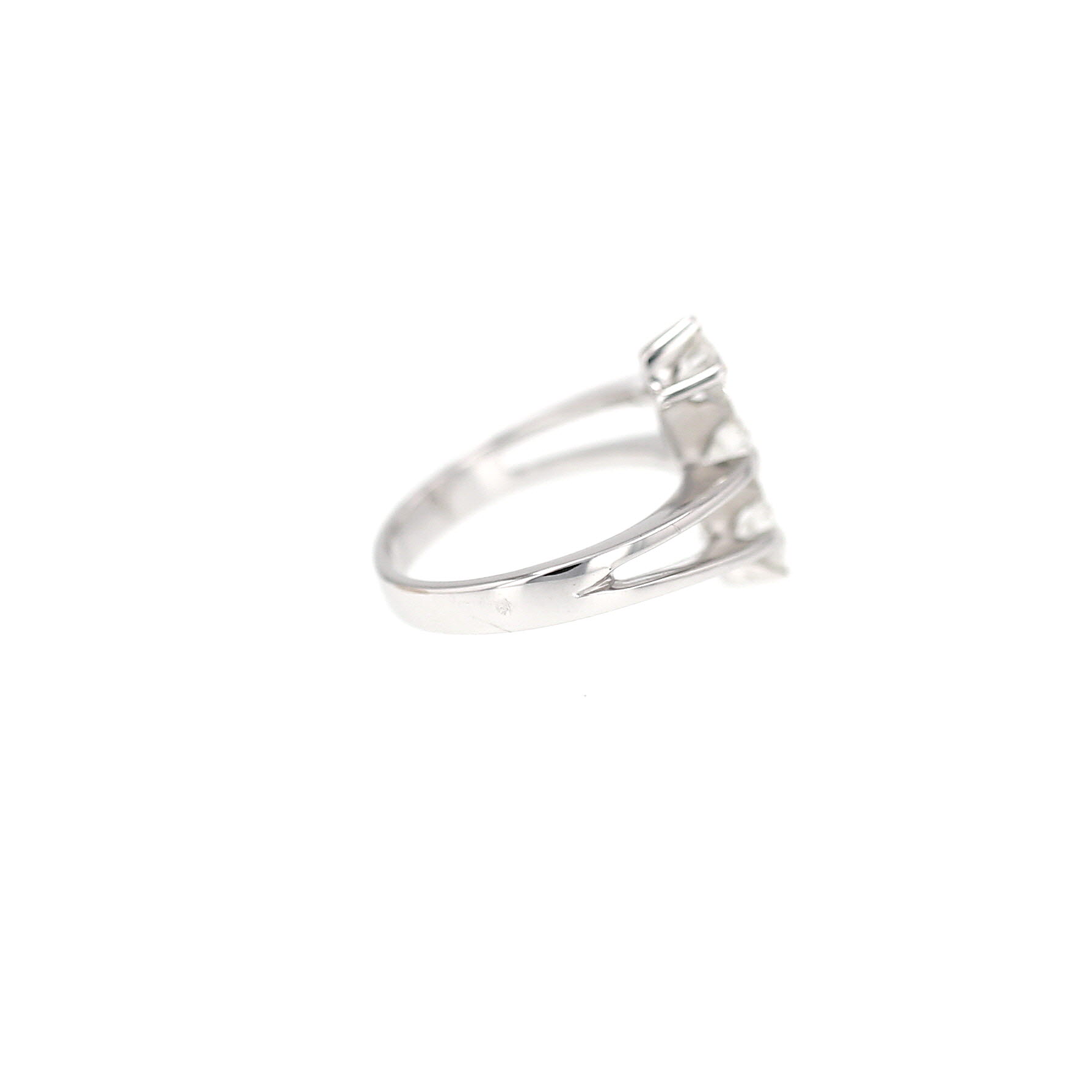 Anello vintage in oro bianco e diamanti