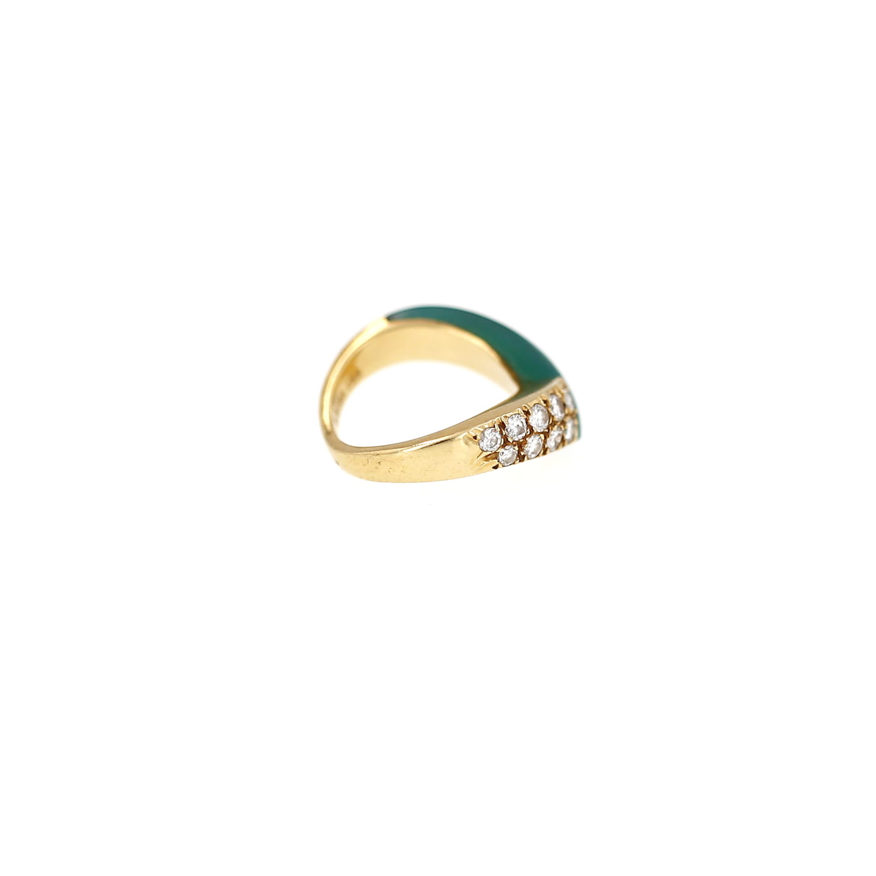 Van Cleef & Arpels 1970s ring in yellow gold, chrysoprase and diamonds