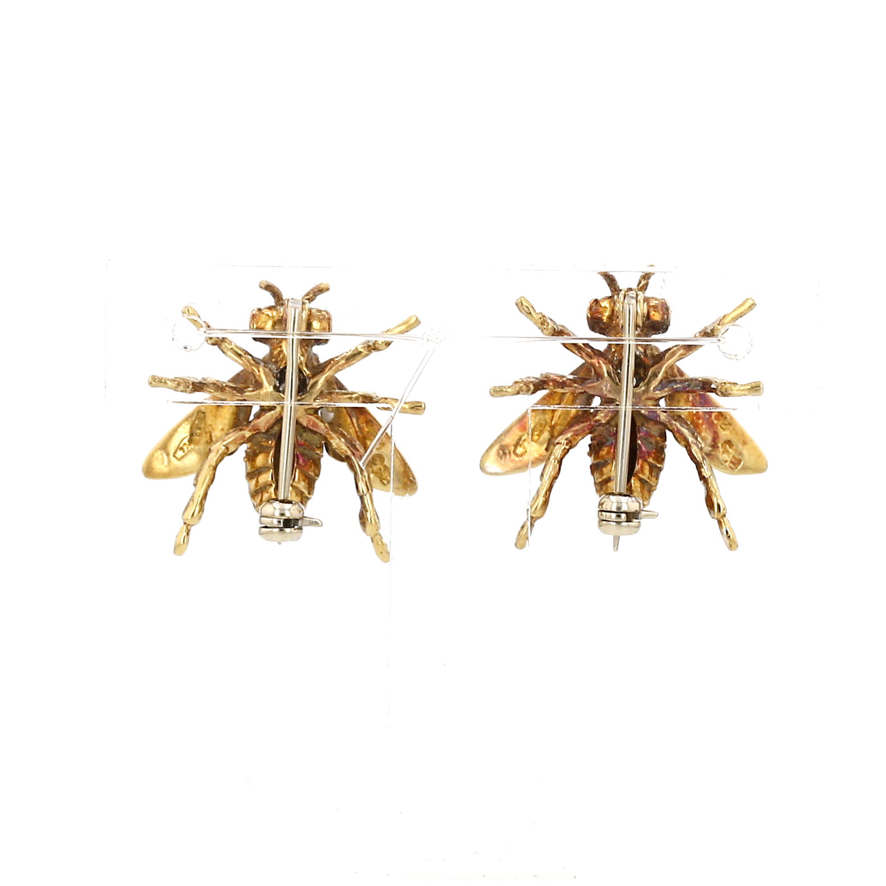 A pair of vintage brooches in yellow gold, enamel and diamonds