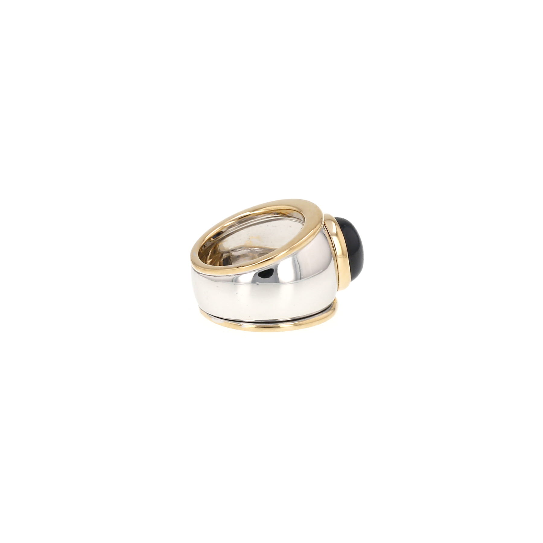 Anello vintage in oro giallo, oro bianco e zaffiro