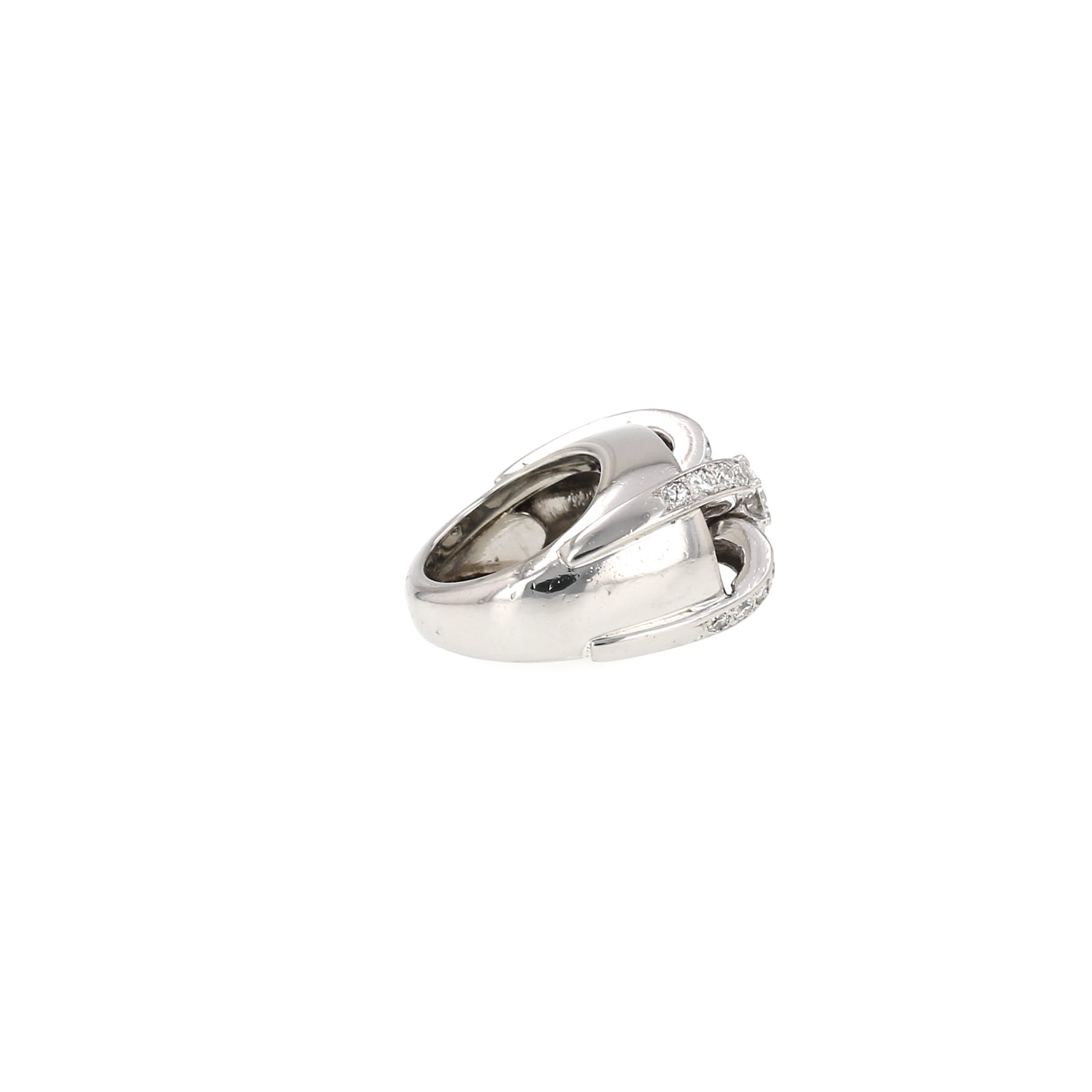 Vintage ring in platinum and diamonds