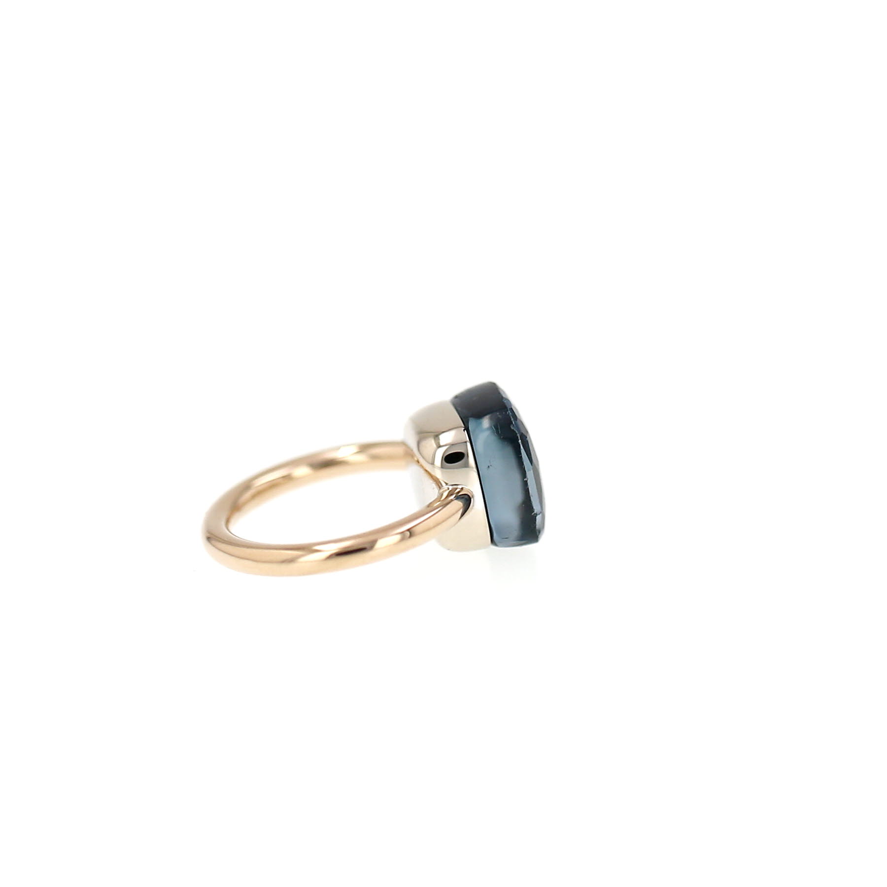 Pomellato Nudo Maxi ring in rose gold and blue London topaz