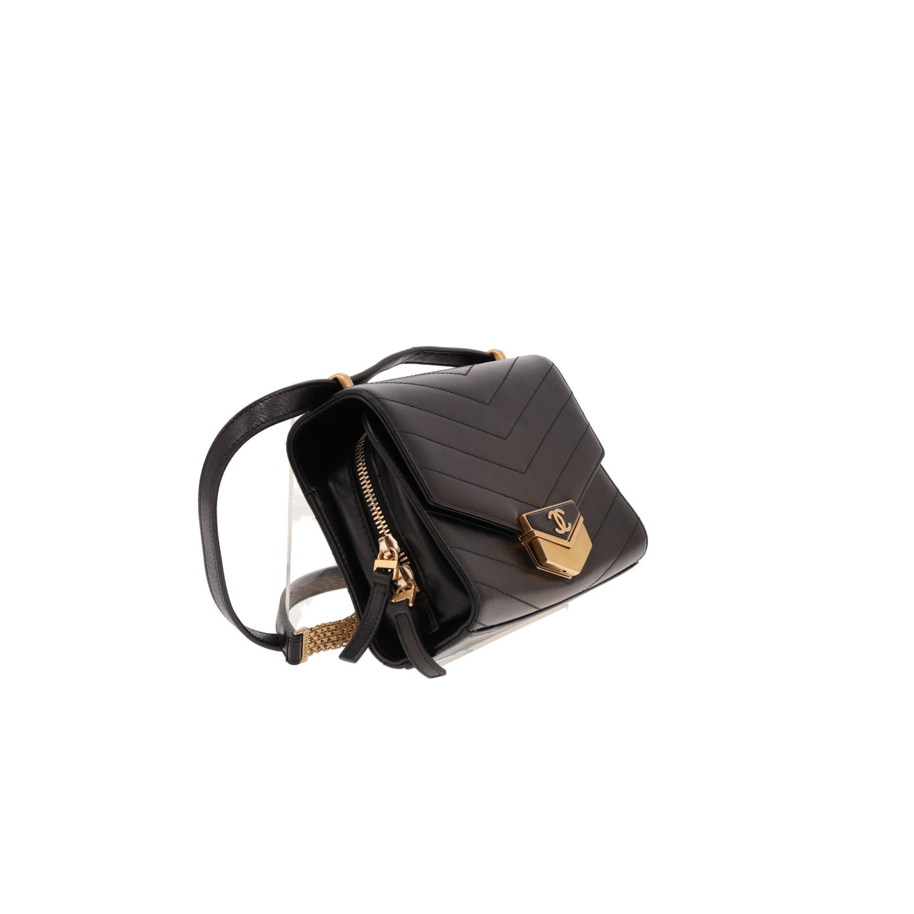 Chanel shoulder bag in black leather