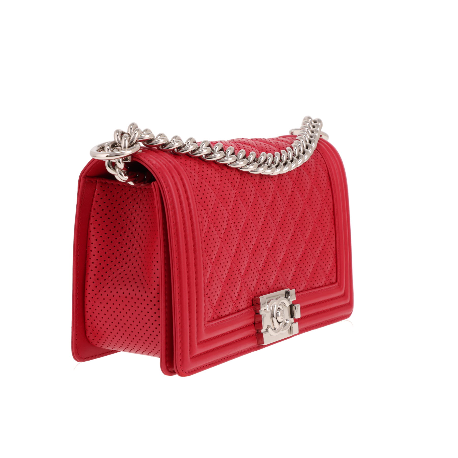 Chanel Boy shoulder bag in red quilted leather