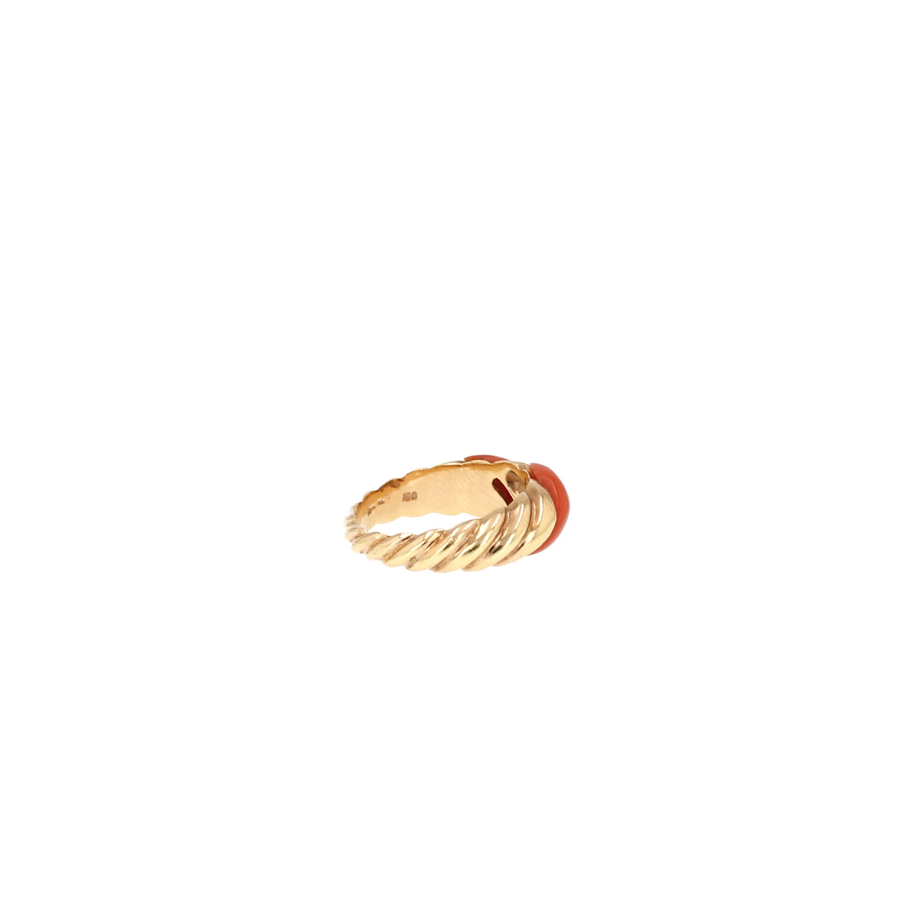 Anillo vintage de los años 60 en oro amarillo, Corail y diamantes