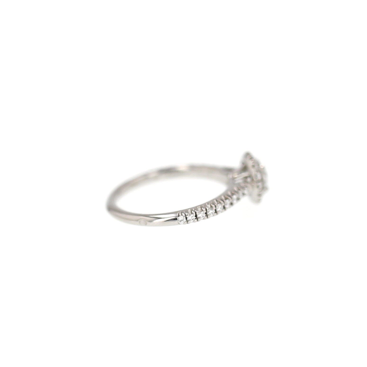 Cartier Destinée ring in platinum and diamonds
