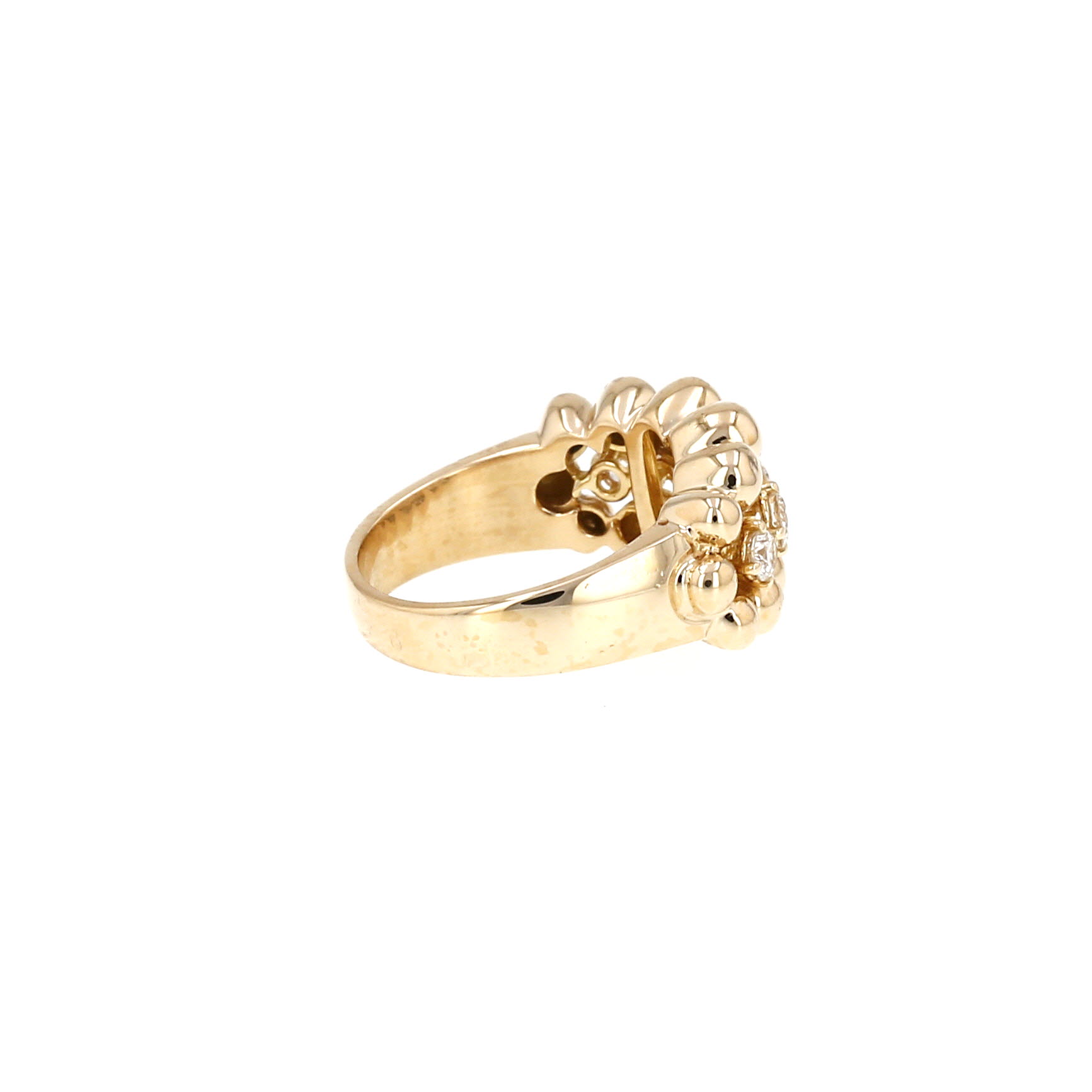 Anillo Boucheron «Grains de Raisin», modelo mediano, en oro amarillo y diamantes