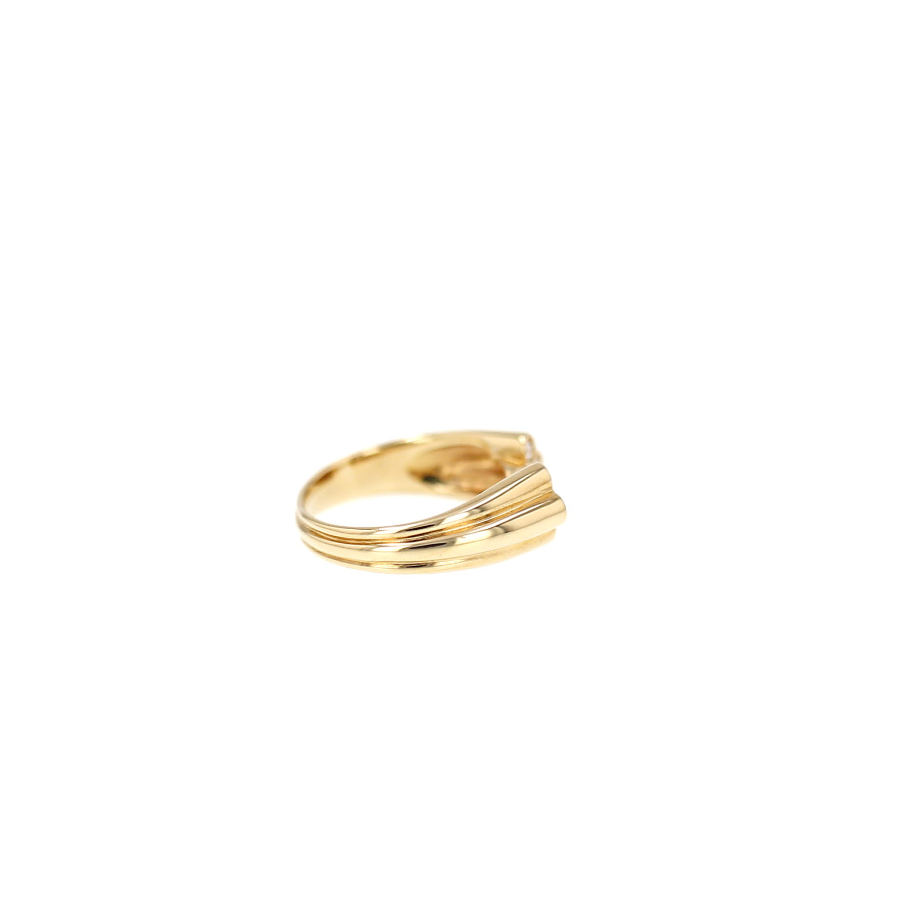 Vintage ring in yellow gold and diamonds