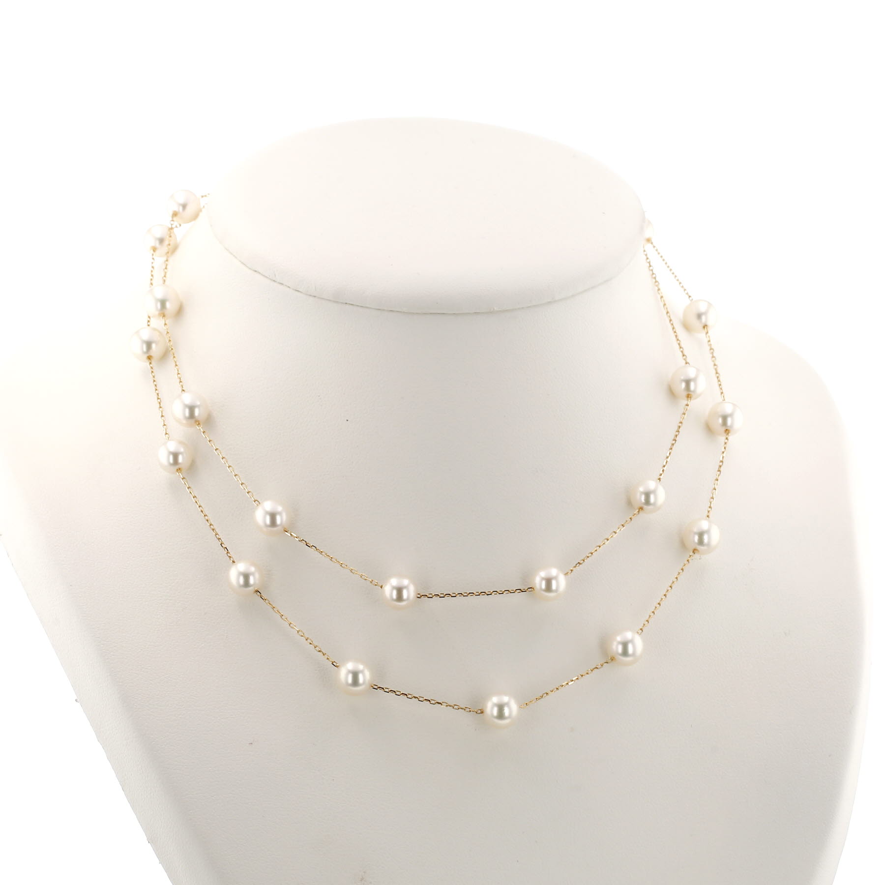 Tasaki necklace in yellow gold and cultured pearls