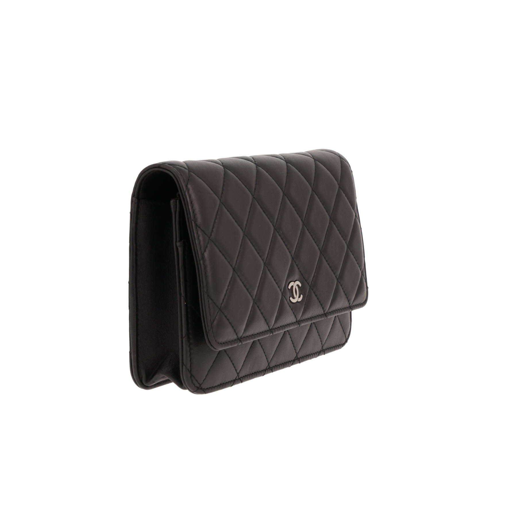 Sac bandoulière Chanel  Wallet on Chain en cuir matelassé noir