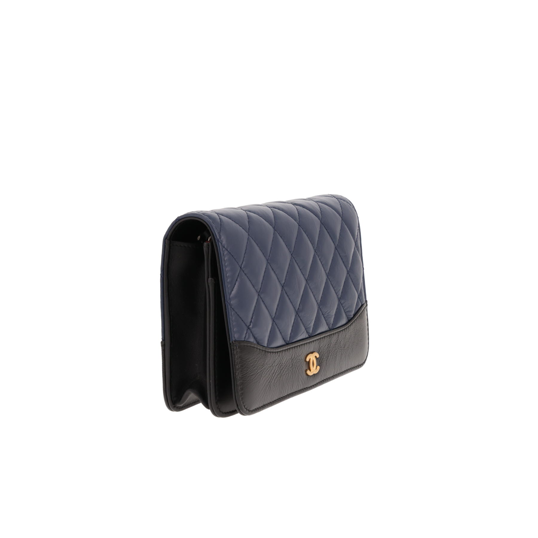 Bolso bandolera Chanel «Wallet on Chain» de piel acolchada azul y piel Noir