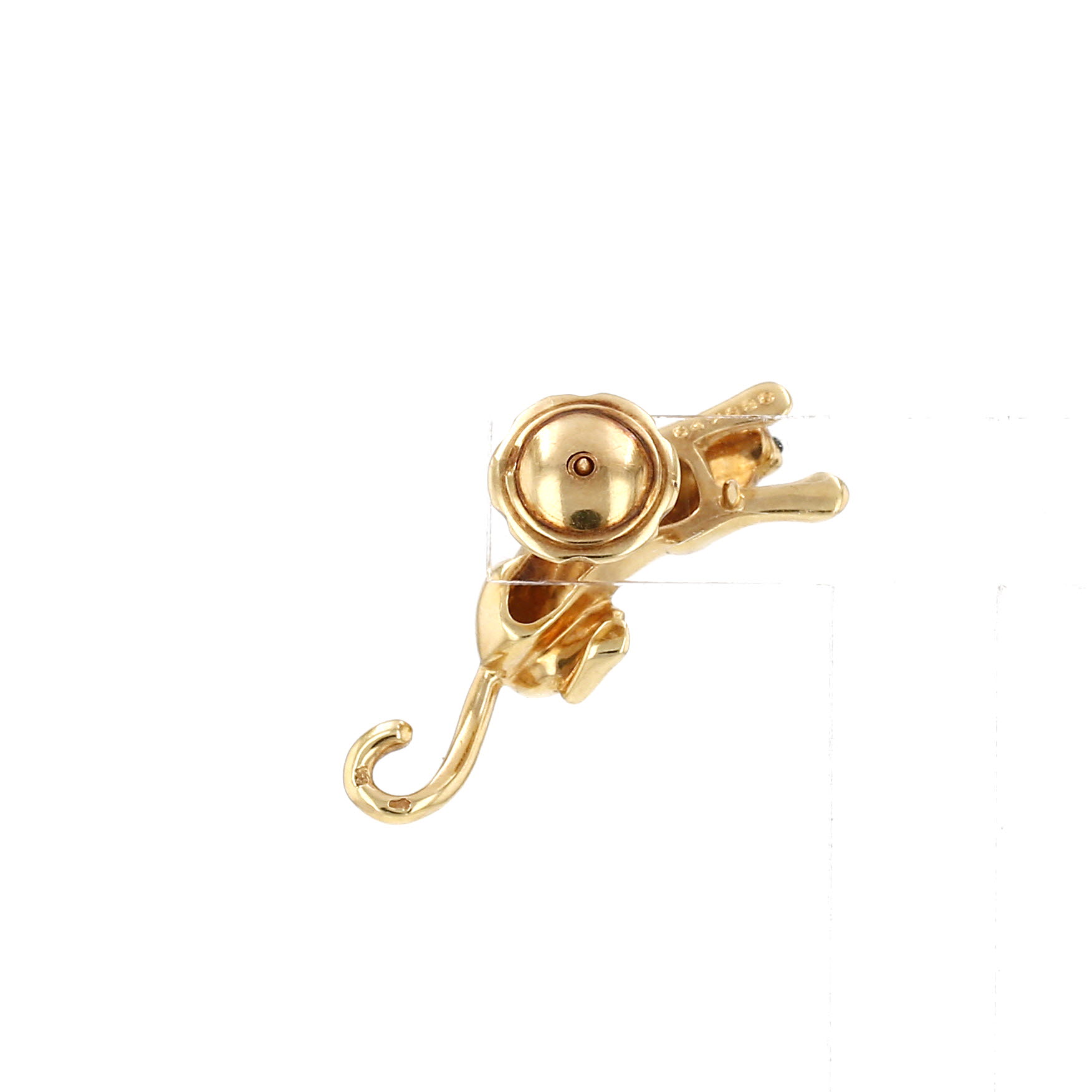 Broche Cartier  en or jaune, émeraudes et onyx