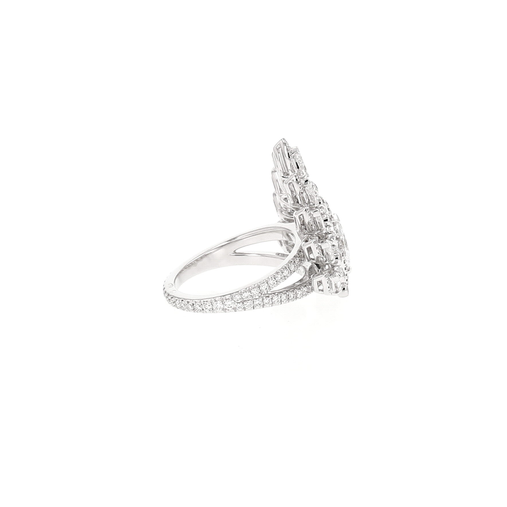 Bague Messika Desert Bloom grand modèle en or blanc et diamants