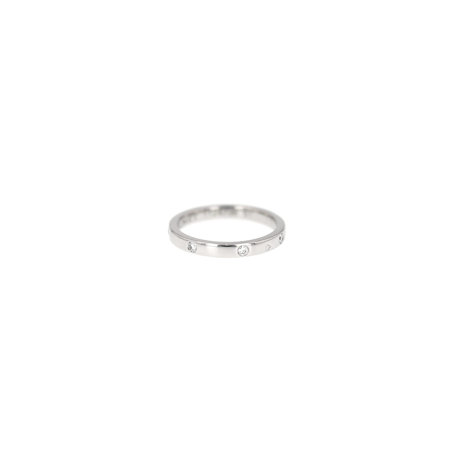 Chaumet Eternelles Classiques wedding rings in platinum and diamonds