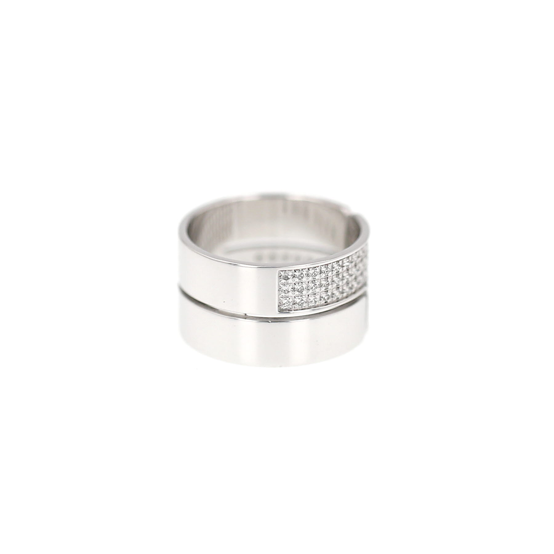 Dinh Van Seventies large ring in white gold and diamonds