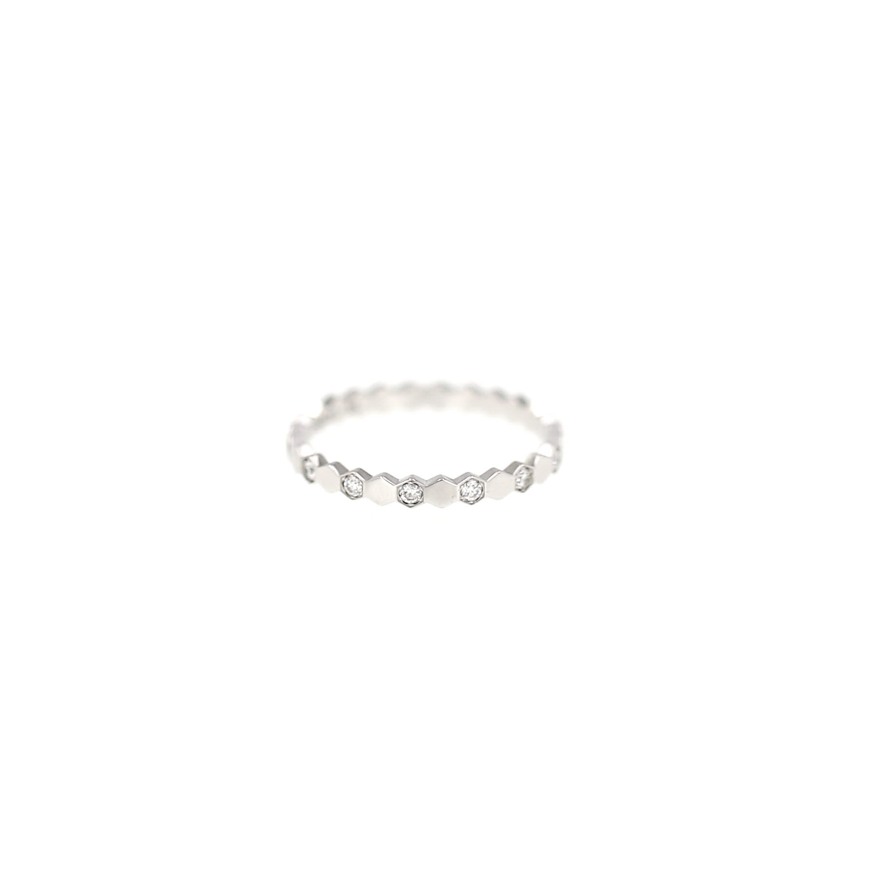 Chaumet ‘Bee my Love’ ring in white gold and diamonds