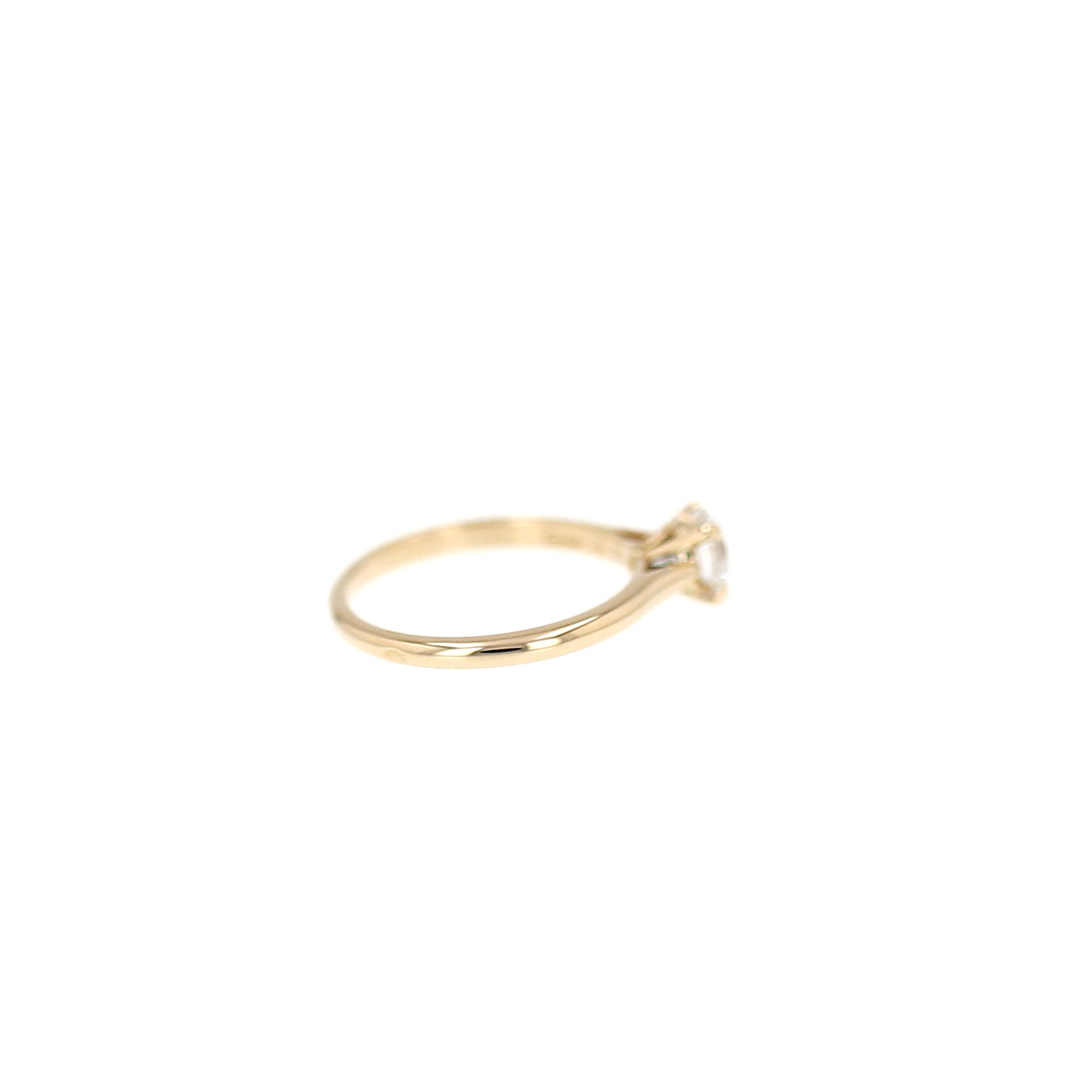 Cartier 1895 solitaire ring in yellow gold and diamond