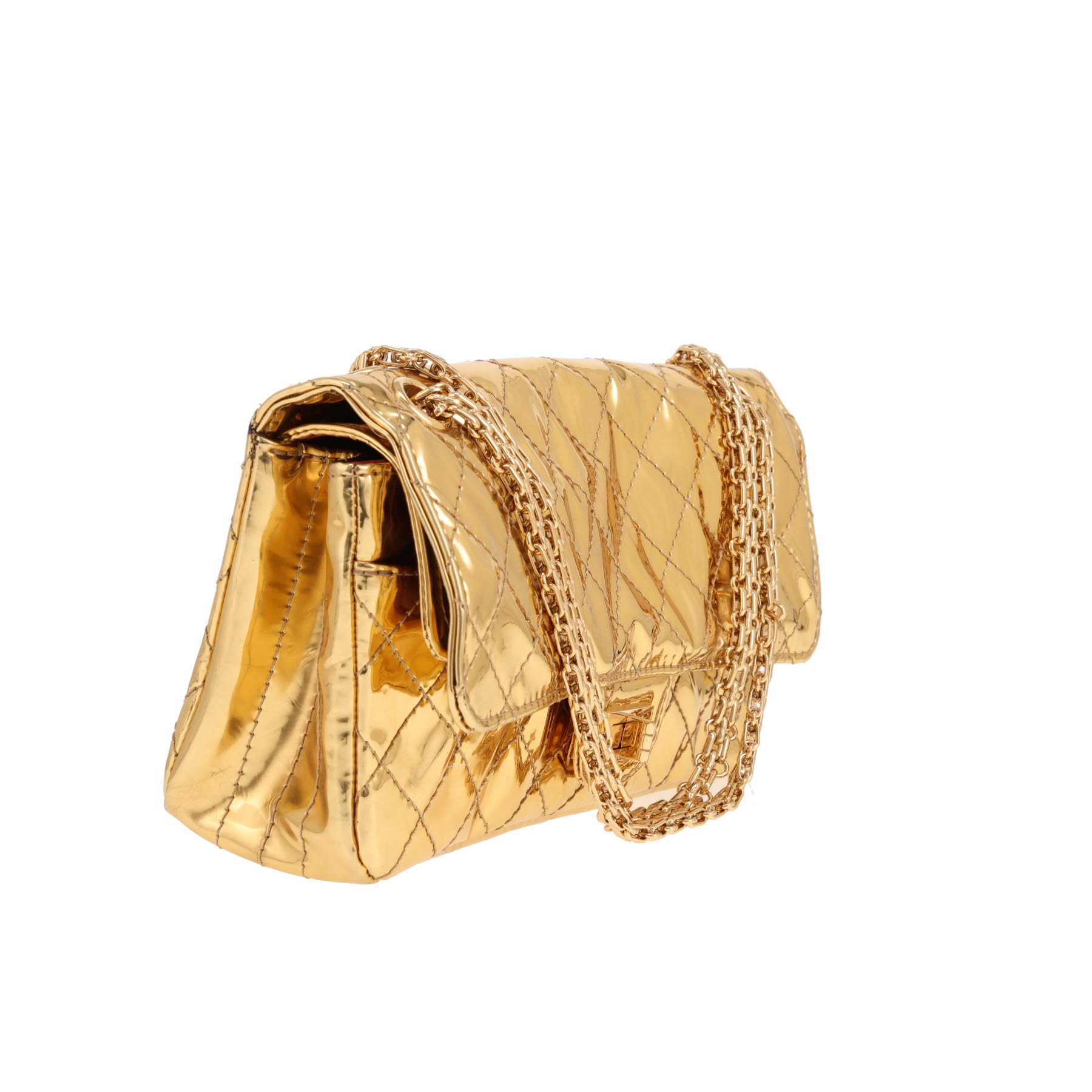 Borsa Chanel 2.55 in pelle verniciata trapuntata dorata